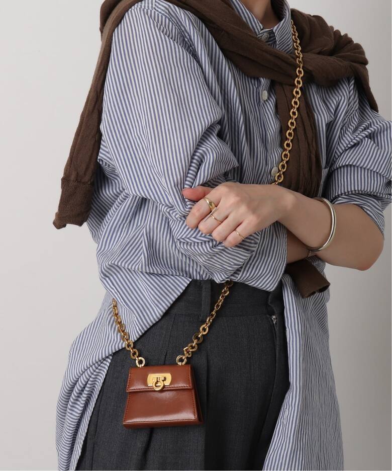 VINTAGE FERRAGAMO/フェラガモ】 Gancini ミニチェーンショルダー 