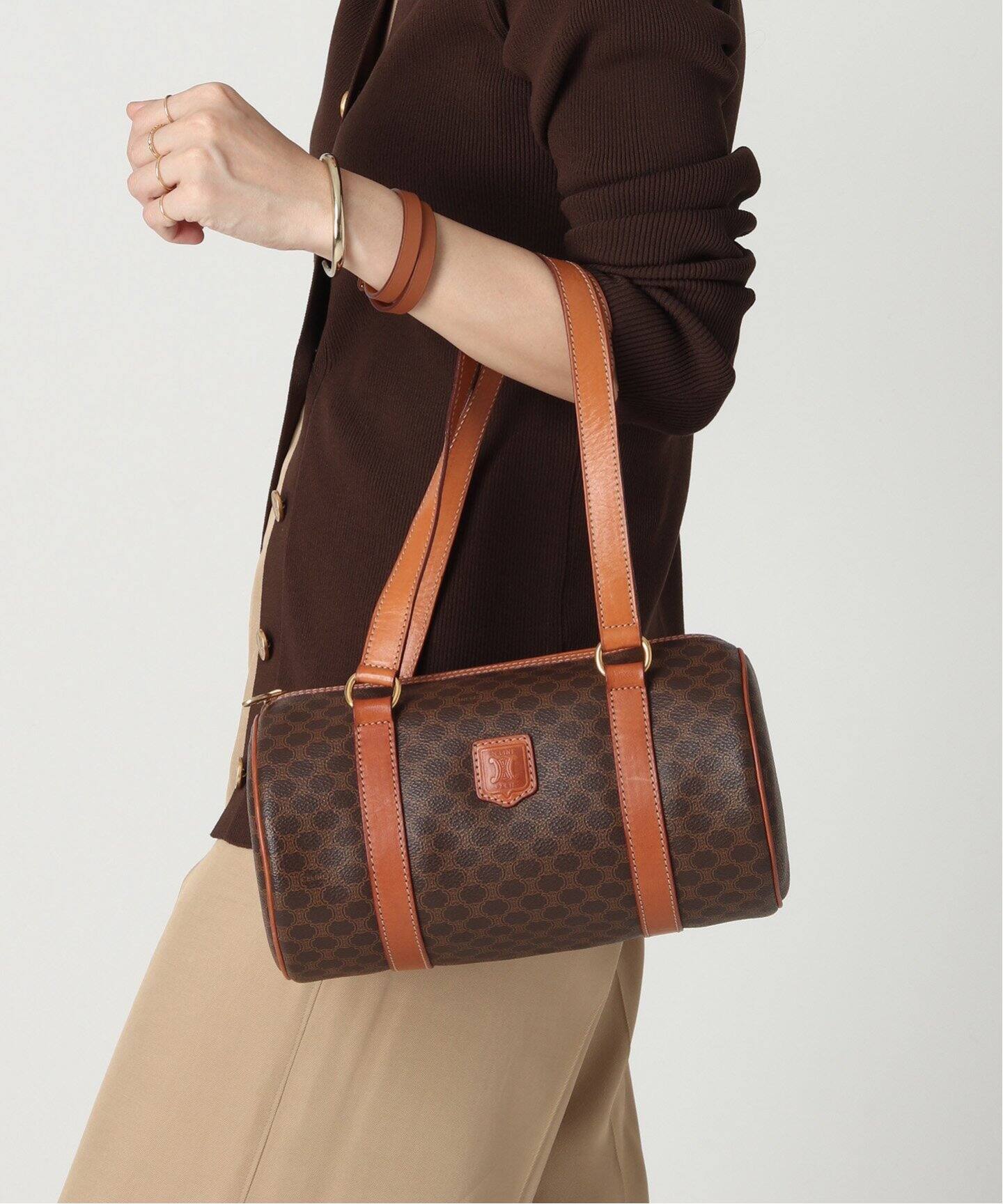 美品 セリーヌ〈CELINE〉メッセンジャーバッグ ショルダーバッグ 
