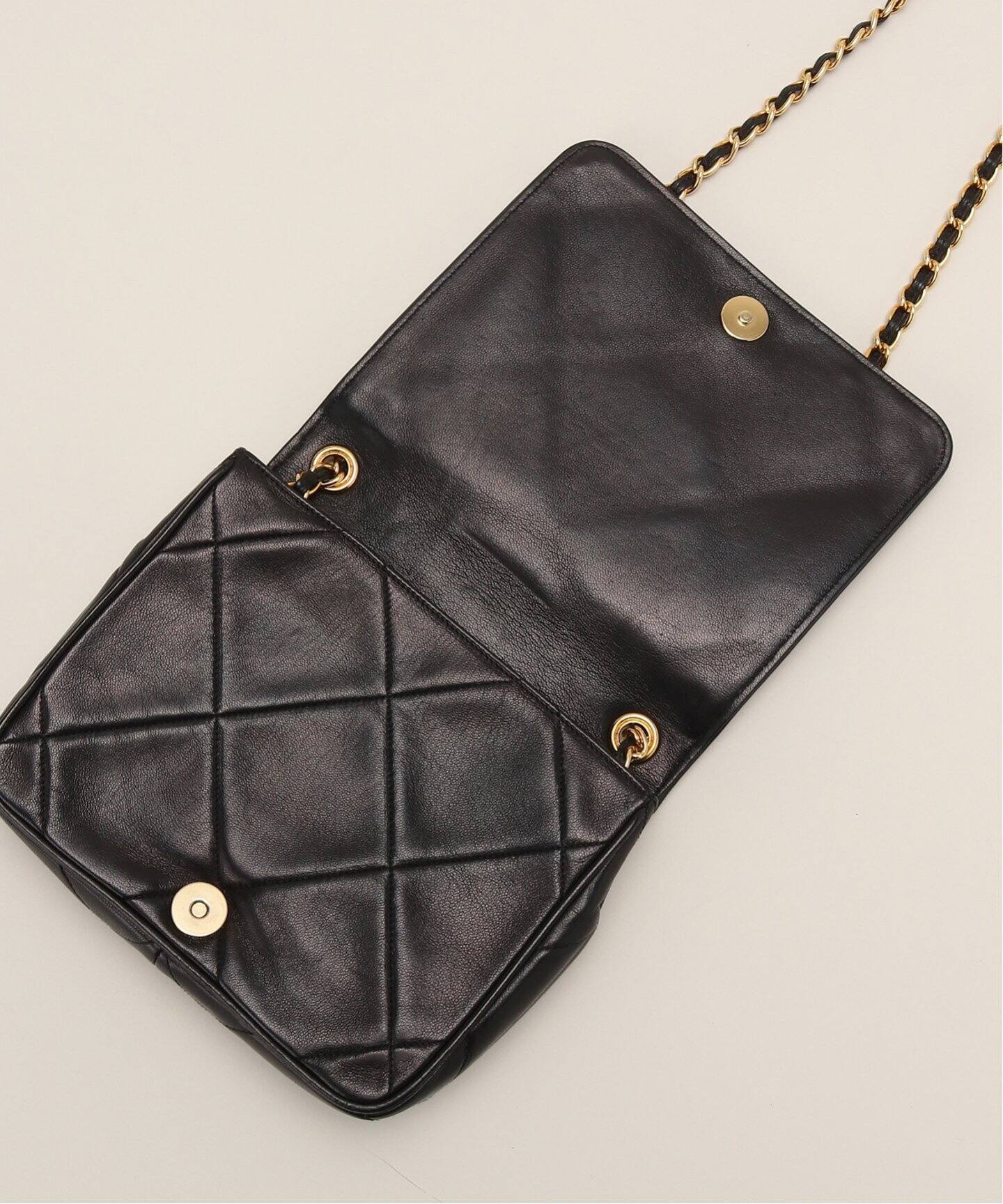 VINTAGE CHANEL/シャネル】マトラッセ チェーンショルダーバッグ 22  