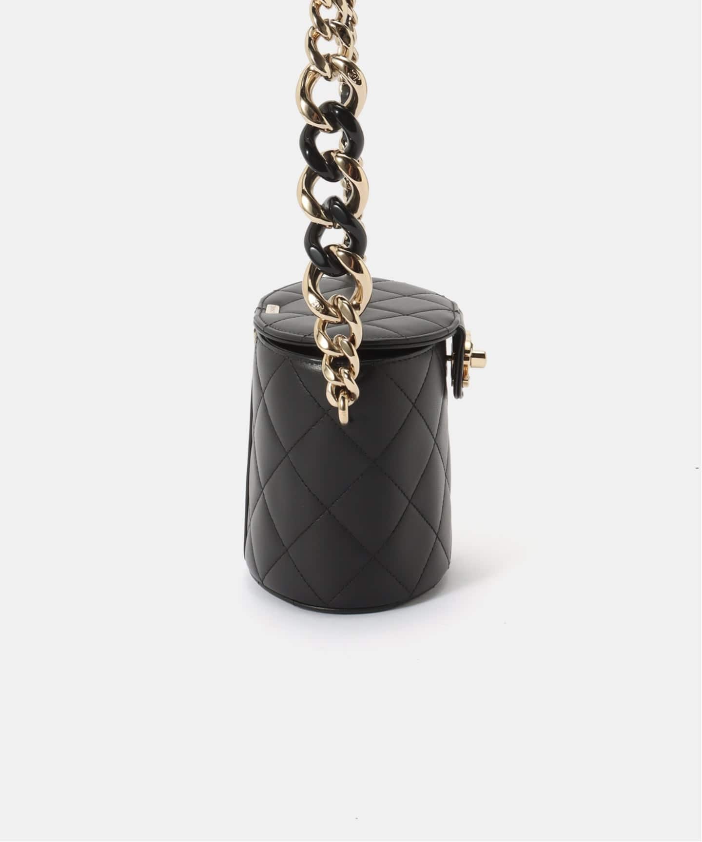 CHANEL　ノベルティバニティショルダーバッグ CHANEL/シャネル】Matelasse バニティチェーンショルダーバッグ