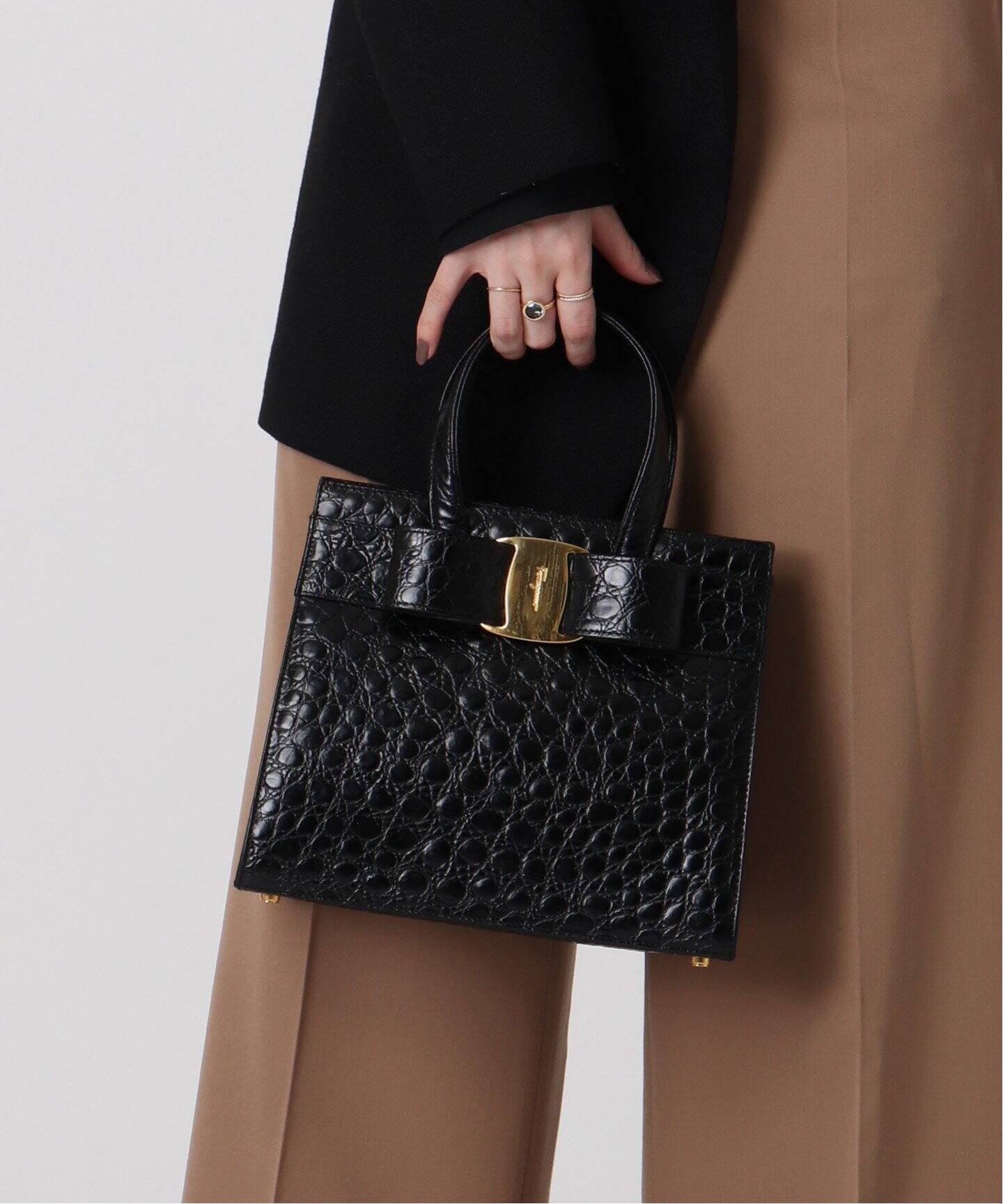 VINTAGE FERRAGAMO/フェラガモ】Vara ハンドバッグ（ハンドバッグ  