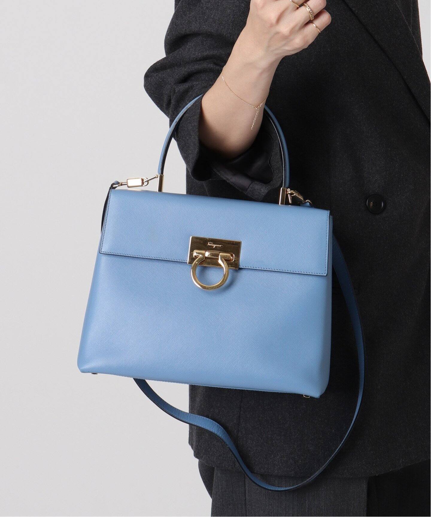 VINTAGE FERRAGAMO/フェラガモ】 Gancini 2wayバッグ（ハンドバッグ 