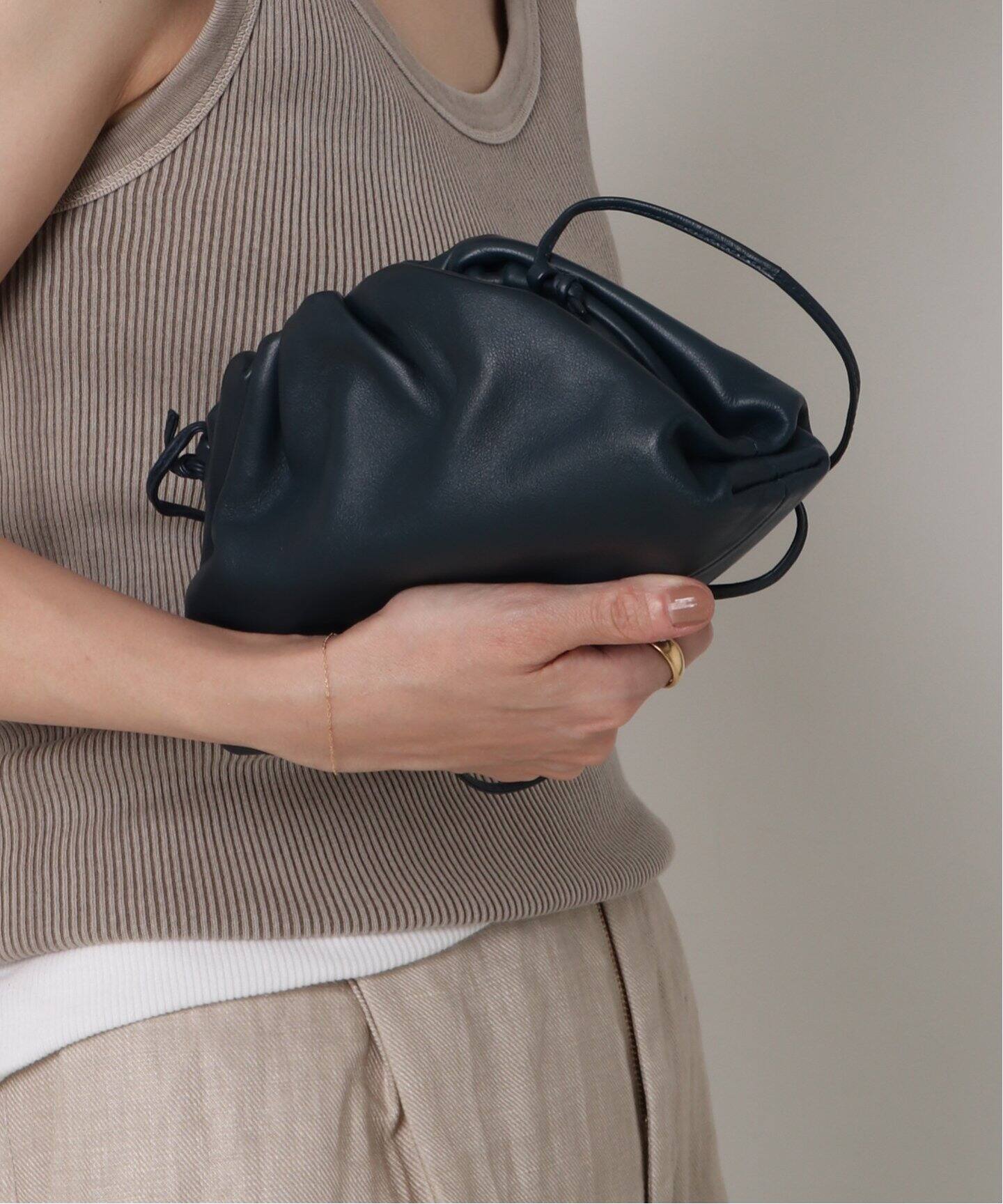 BOTTEGA VENETA/ボッテガ ヴェネタ】The pouch mini（ショルダーバッグ 