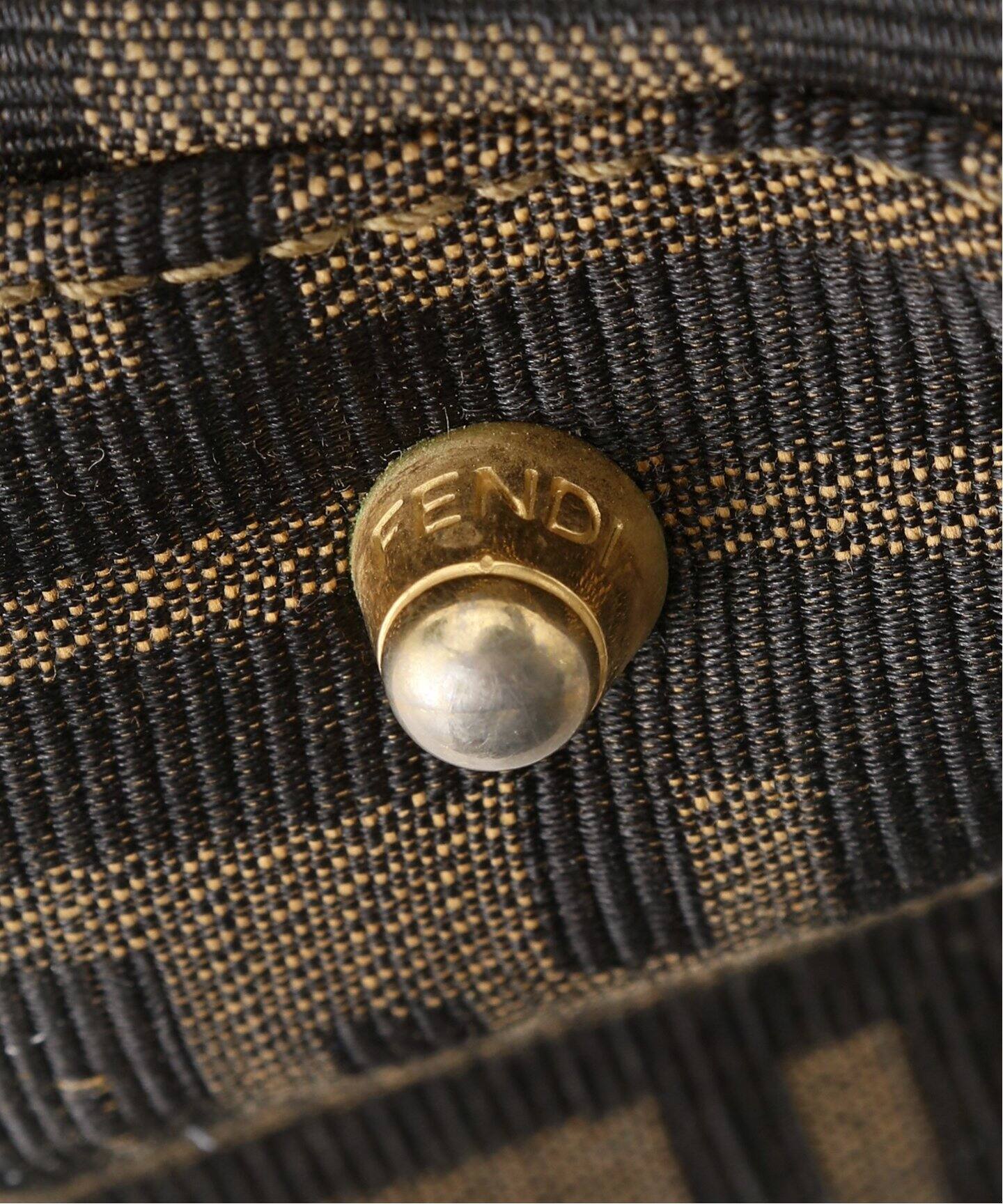 美品 FENDI フェンディ ニット スカート セットアップ スーツ 金ボタン  