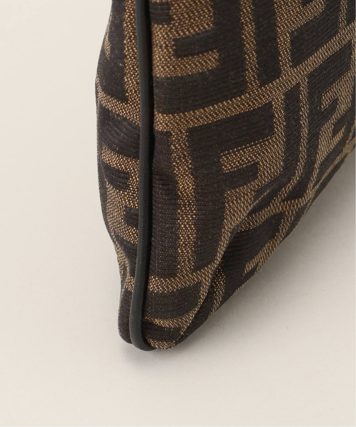 VINTAGE FENDI/フェンディ】Zucca セミショルダーバッグ（ショルダー 