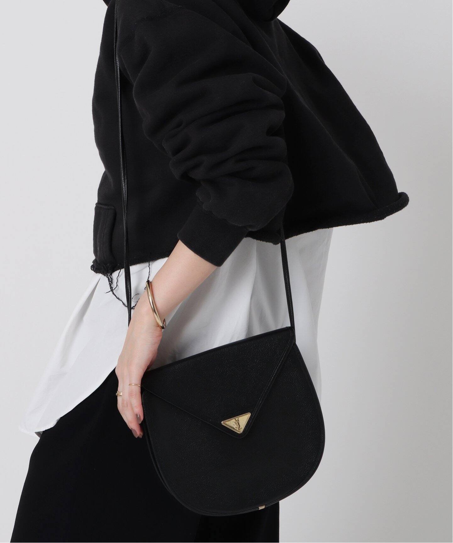 VINTAGE YSL/イヴ サンローラン】ショルダーバッグ（ショルダーバッグ 