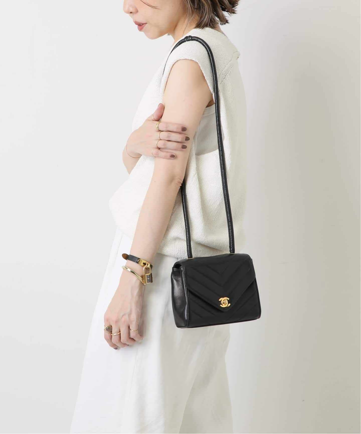 VINTAGE CHANEL/シャネル】V stitch ショルダーバッグ（ショルダー