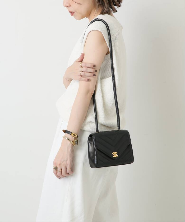 VINTAGE CHANEL/シャネル】V stitch ショルダーバッグ（ショルダー 