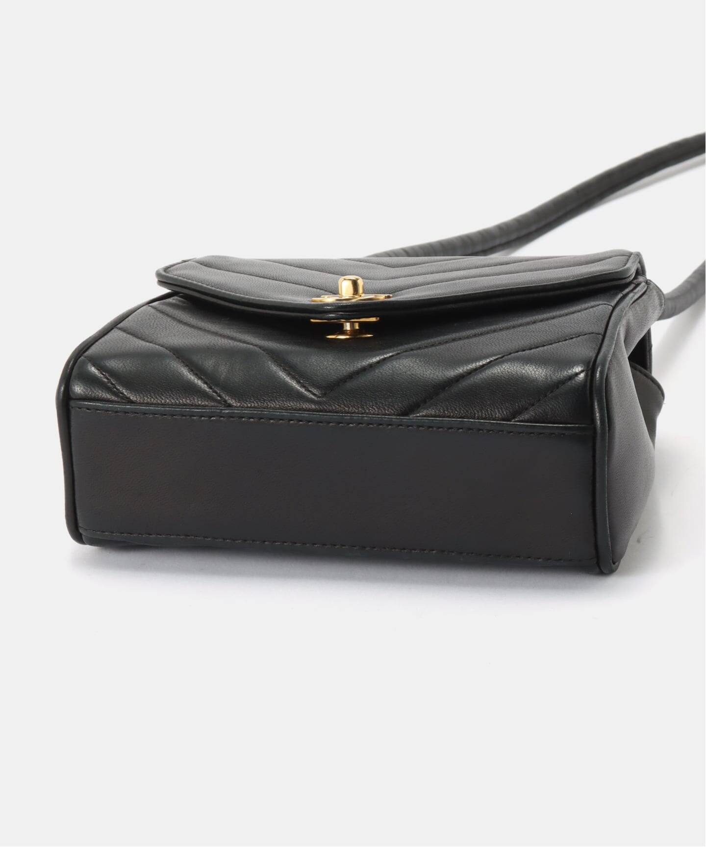 VINTAGE CHANEL/シャネル】V stitch ショルダーバッグ（ショルダー