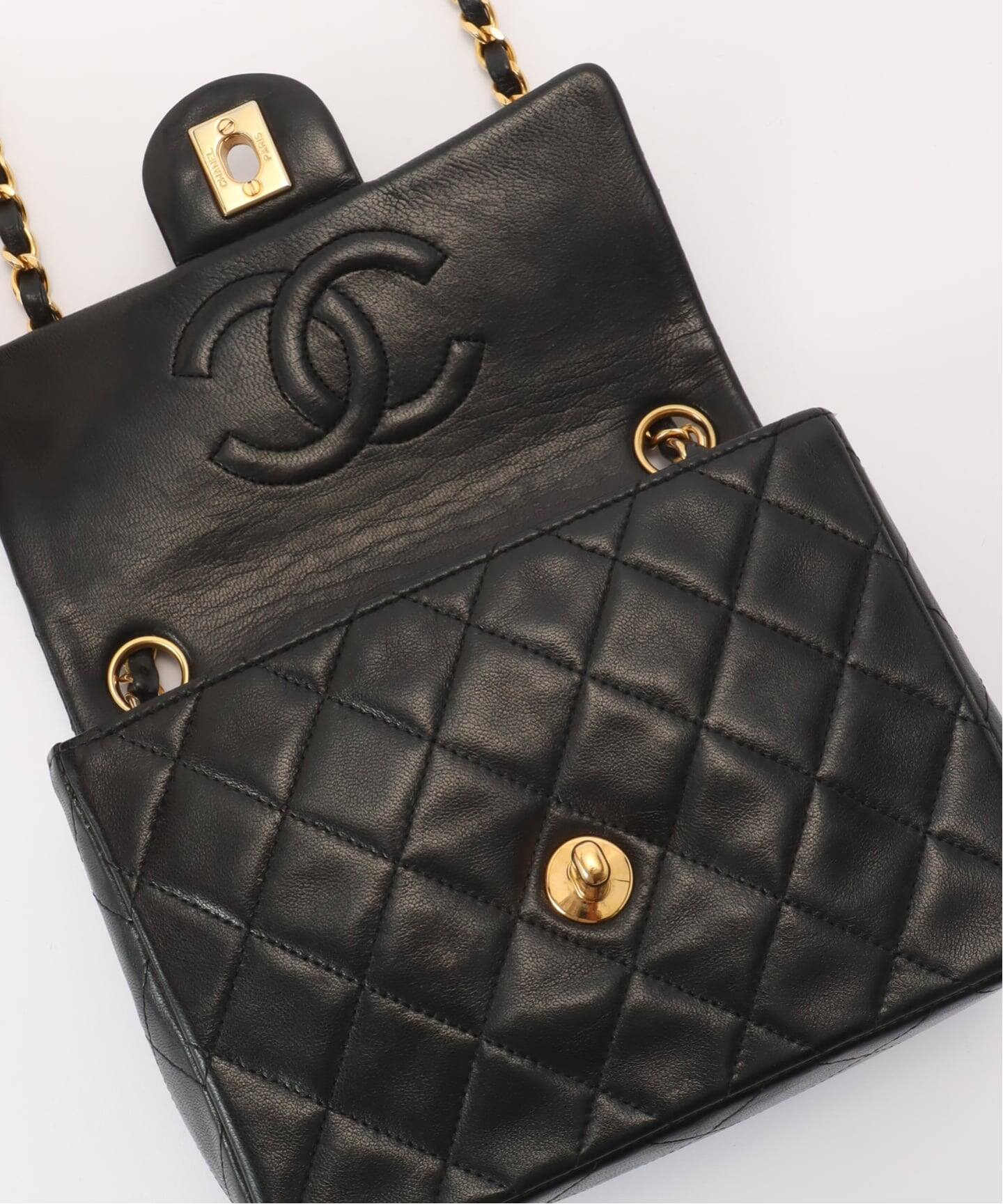 VINTAGE CHANEL/シャネル】 Matelasse チェーンショルダーバッグ 17 