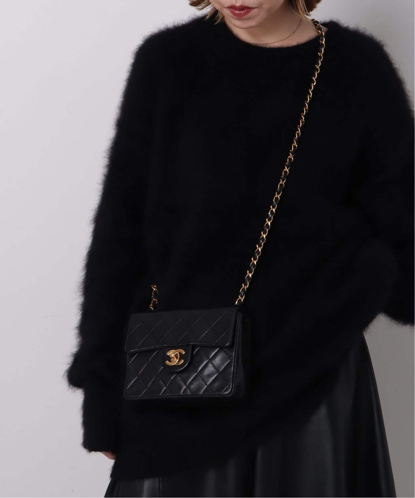 MEさま　CHANEL vintage チェーンショルダーバッグ VINTAGE CHANEL/シャネル】 Matelasse チェーンショルダーバッグ 17