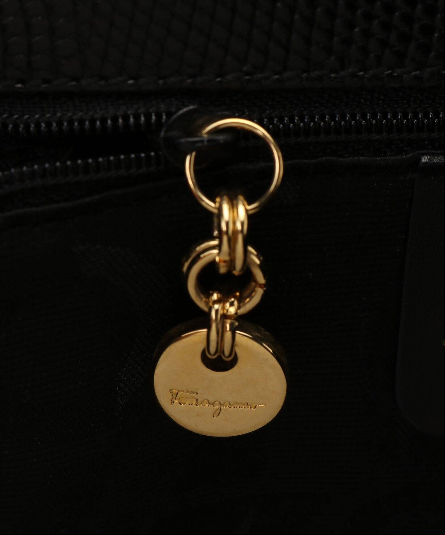 VINTAGE FERRAGAMO/フェラガモ】 Vara 2wayバッグ（ハンドバッグ