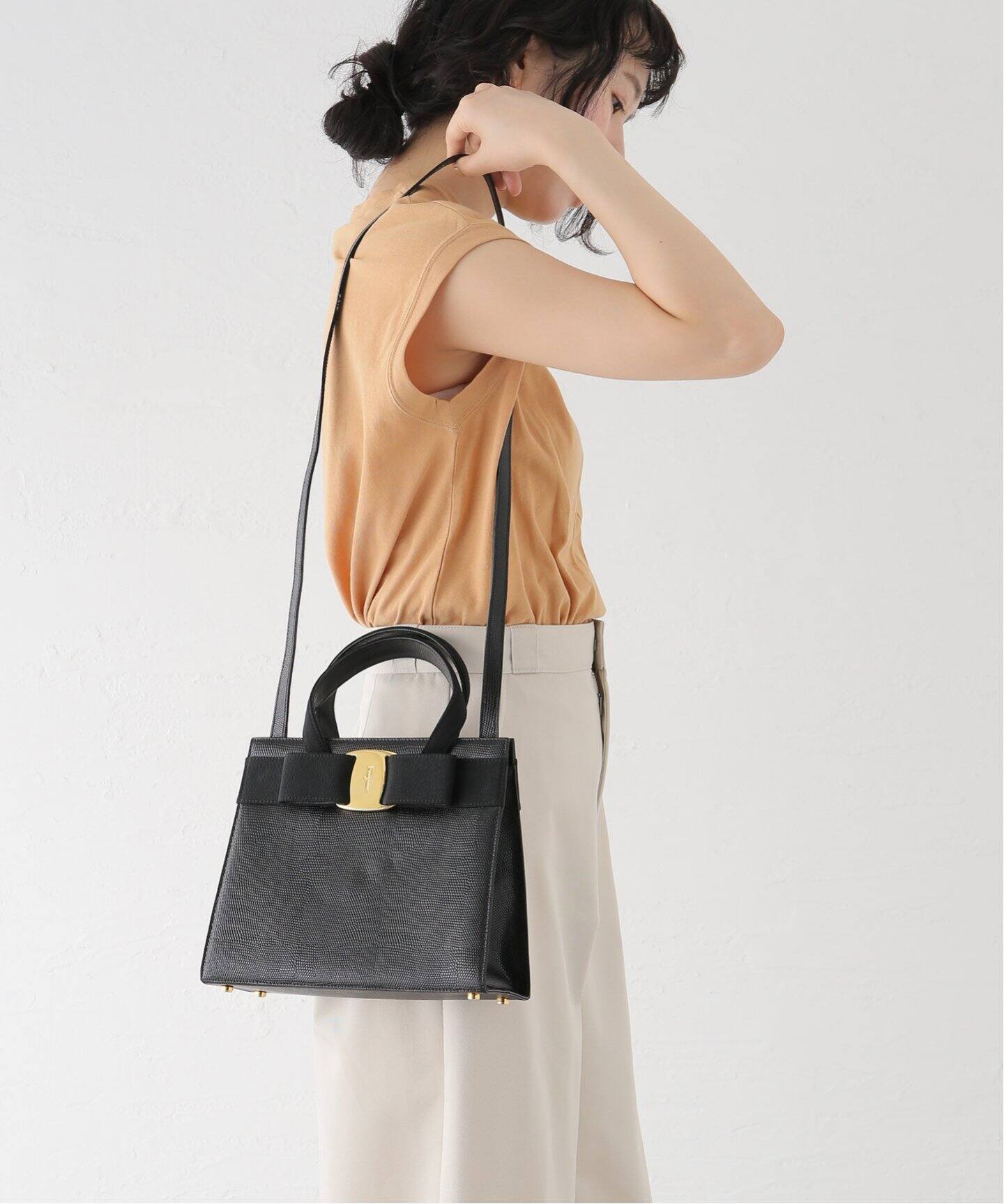 VINTAGE FERRAGAMO/フェラガモ】 Vara 2wayバッグ（ハンドバッグ  