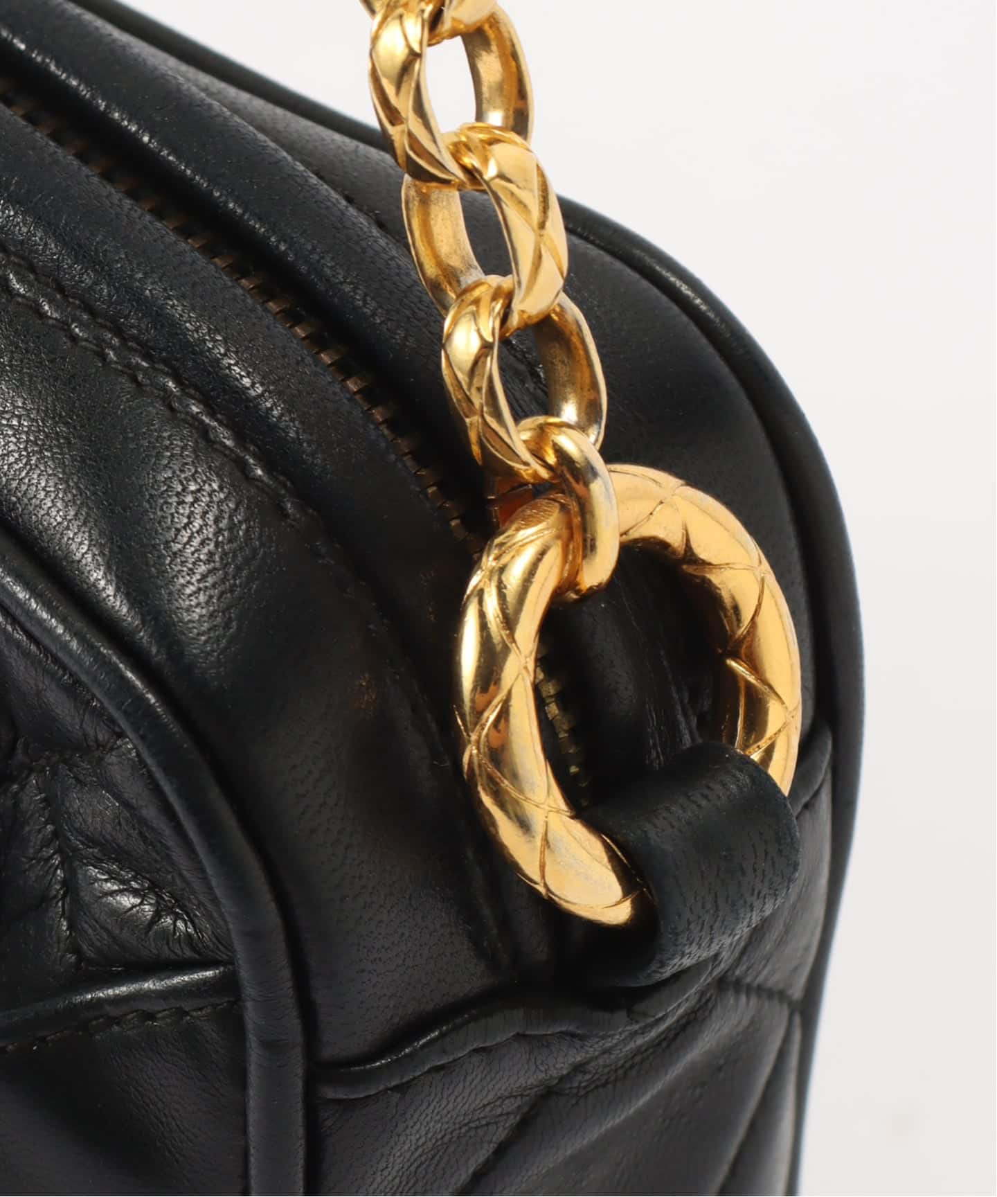 VINTAGE CHANEL/シャネル】 Matelasse チェーンショルダーバッグ 23