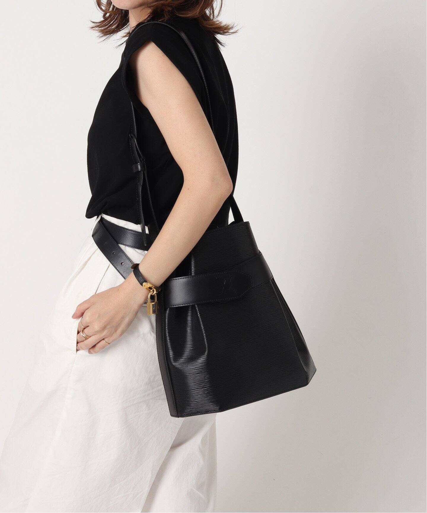 Louis Vuitton スリッポン あこがれる 黒 ファブリック