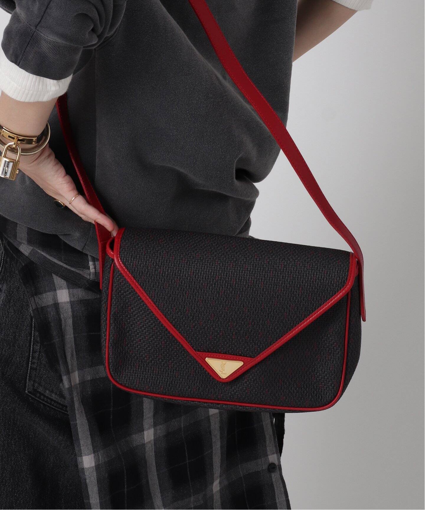 VINTAGE YSL/イヴ サンローラン】ショルダーバッグ（ショルダーバッグ  