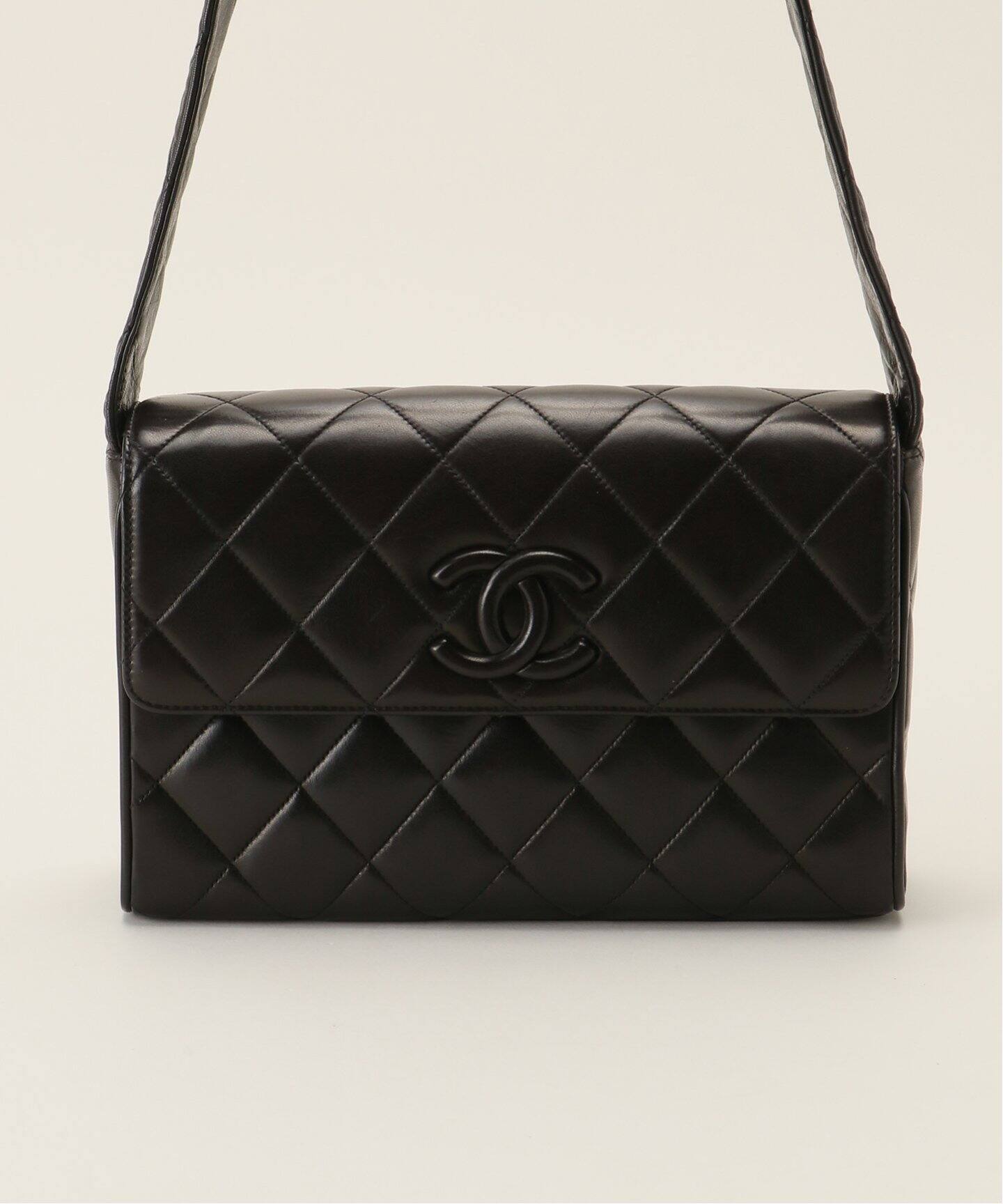 VINTAGE CHANEL/シャネル】 マトラッセショルダーバッグ 25 