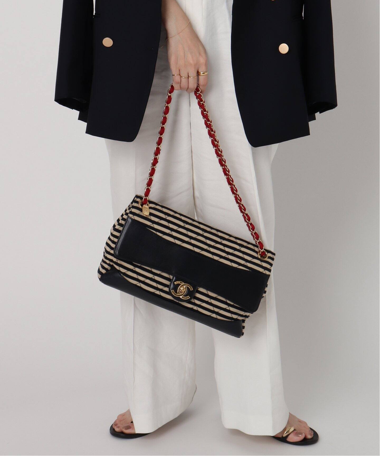 VINTAGE CHANEL/シャネル】Matelasse ボーダー チェーンショルダー 