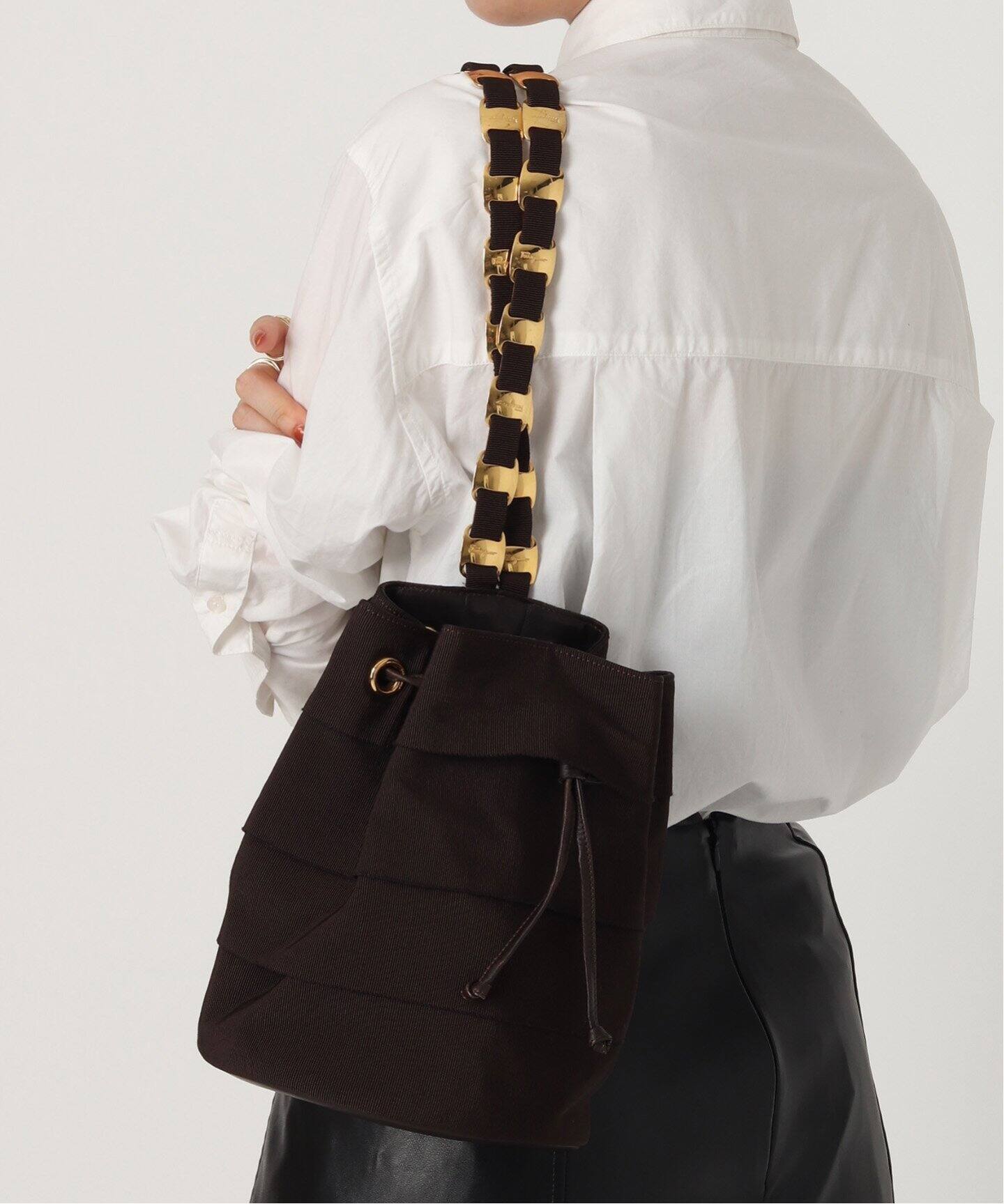 VINTAGE FERRAGAMO/フェラガモ】 Vara purse chain backpack（バック 