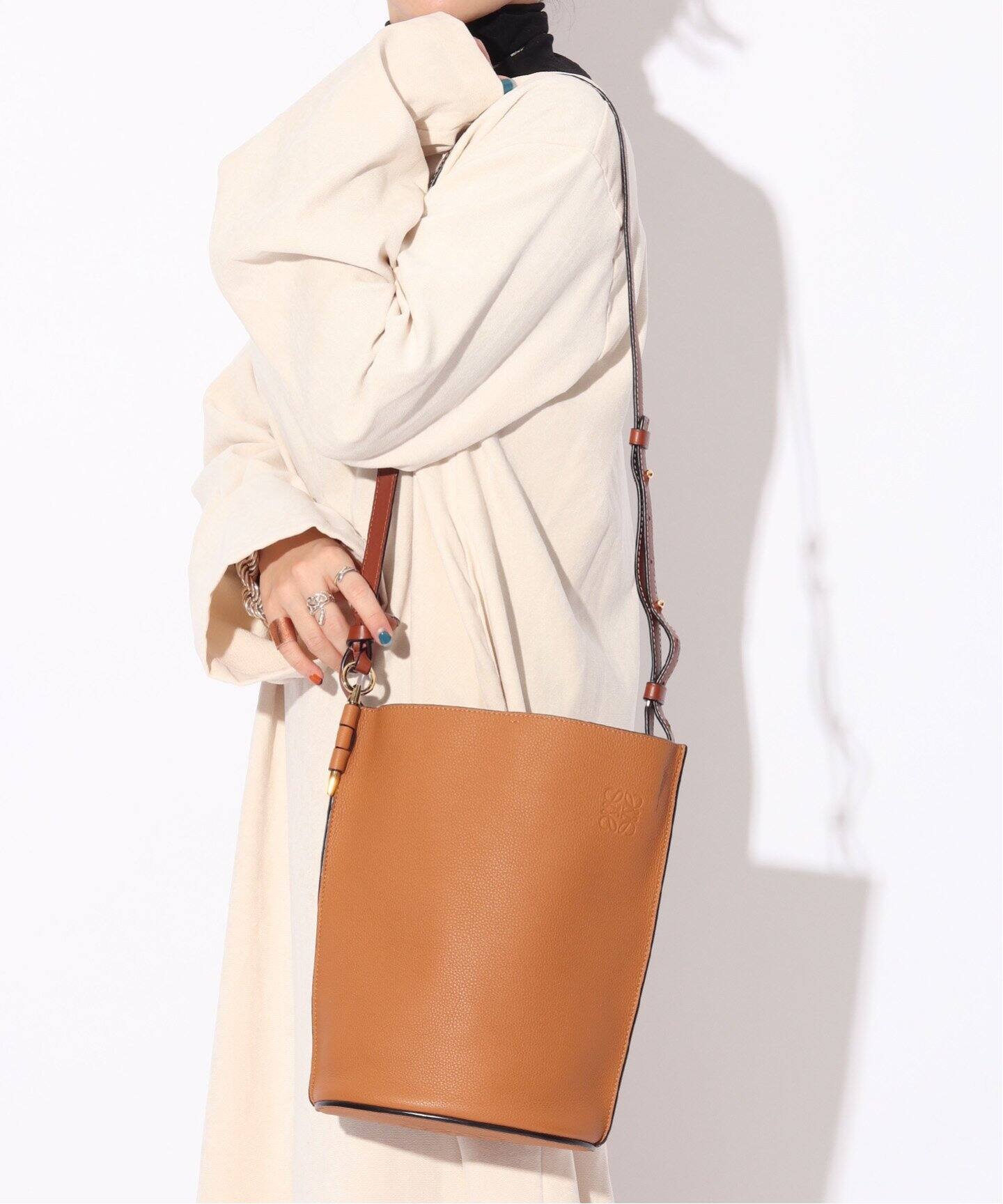 VINTAGE LOEWE/ロエベ】Gate bucket shoulder（ショルダーバッグ 