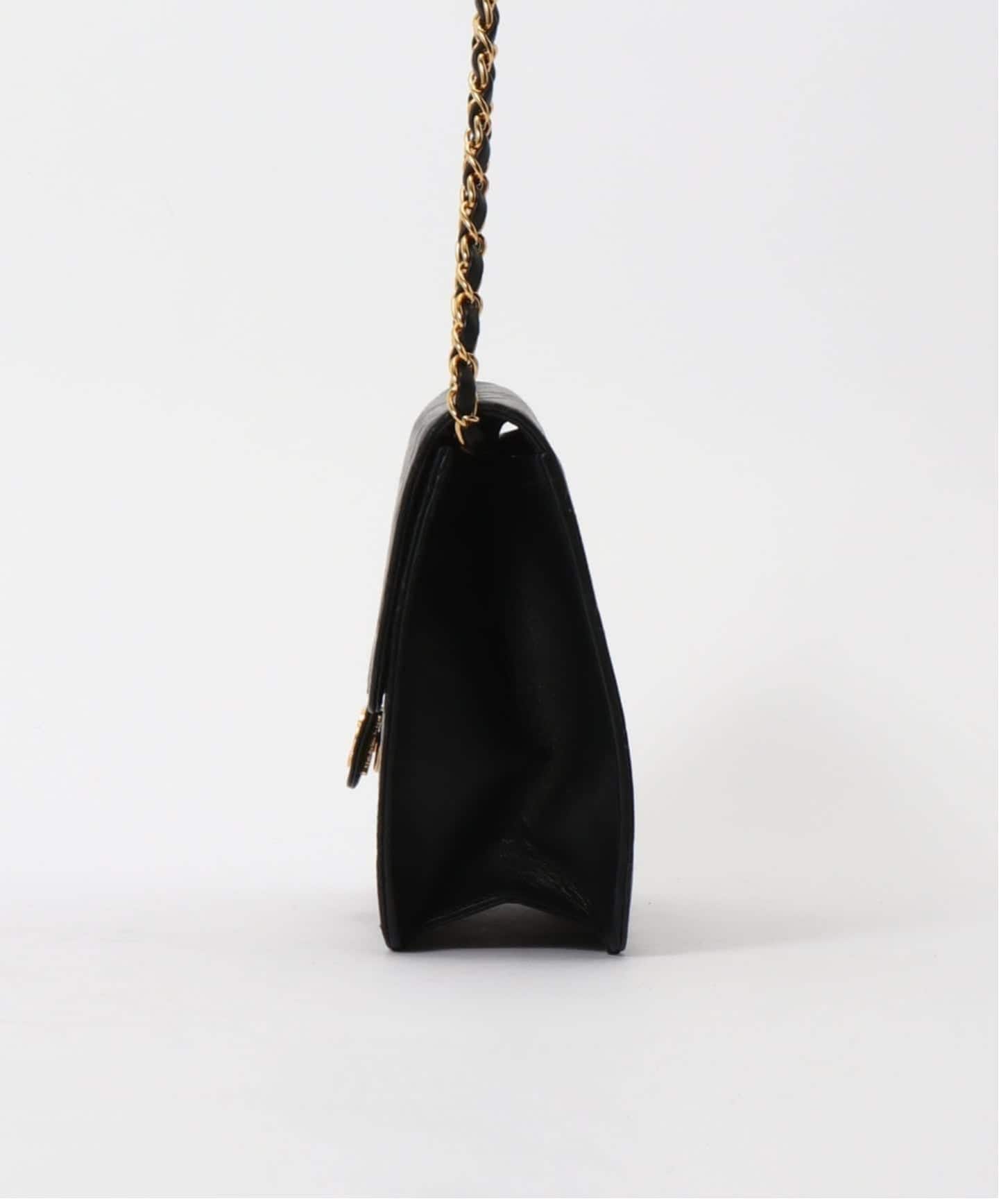 VINTAGE CHANEL/シャネル】Matelasse shoulder 25 push lock