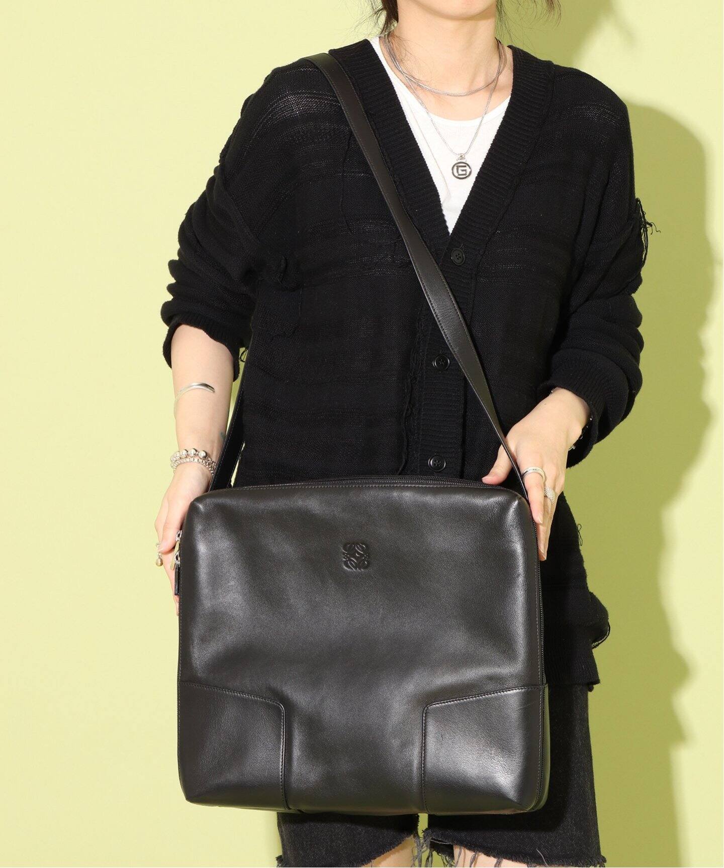 ロエベ アナグラム ショルダーバッグ セミショルダー （12440533  