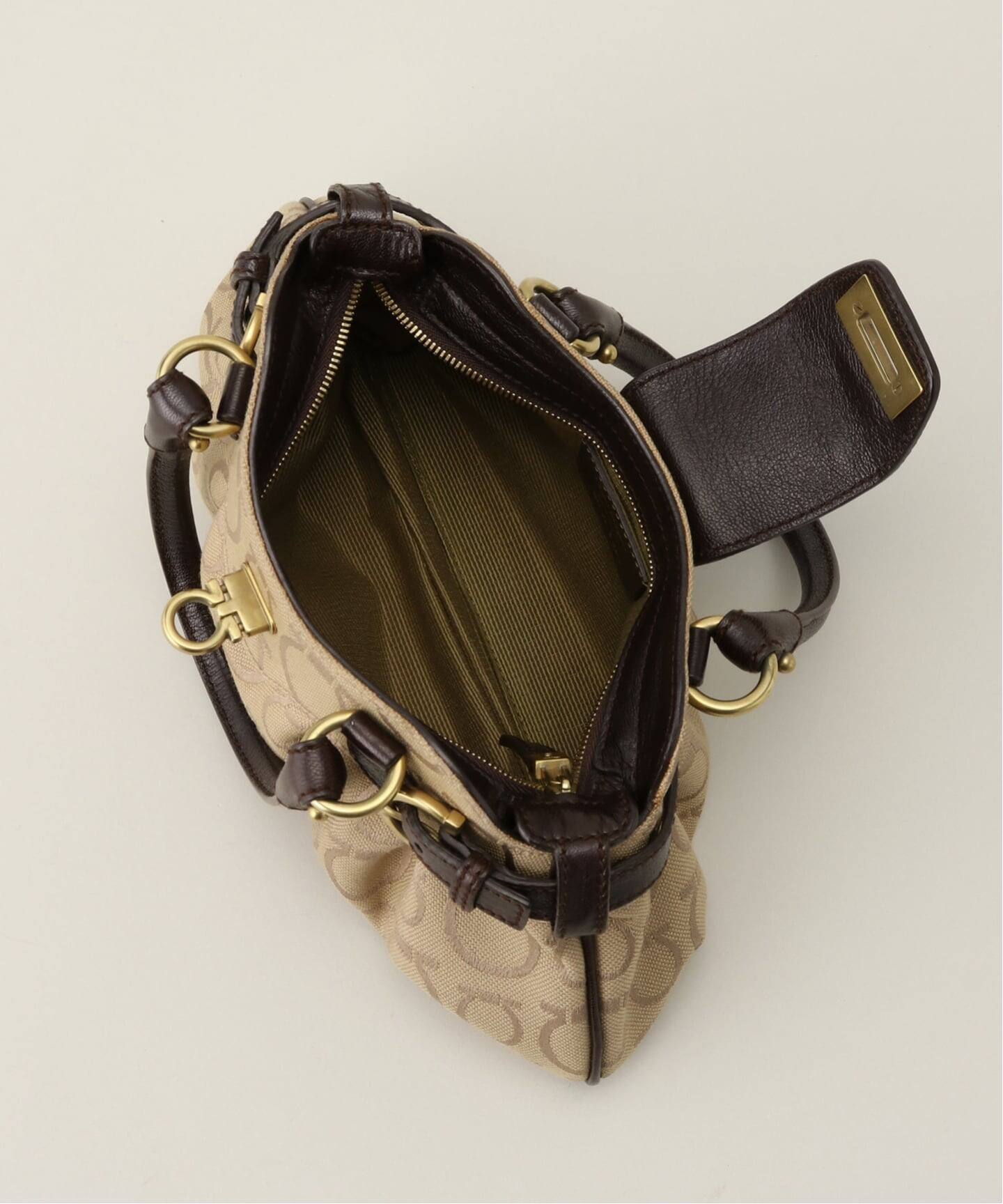 ハンドバッグ FERRAGAMO GANCINI HANDBAG VINTAGE FERRAGAMO/フェラガモ】Gancini hand bag（ハンドバッグ