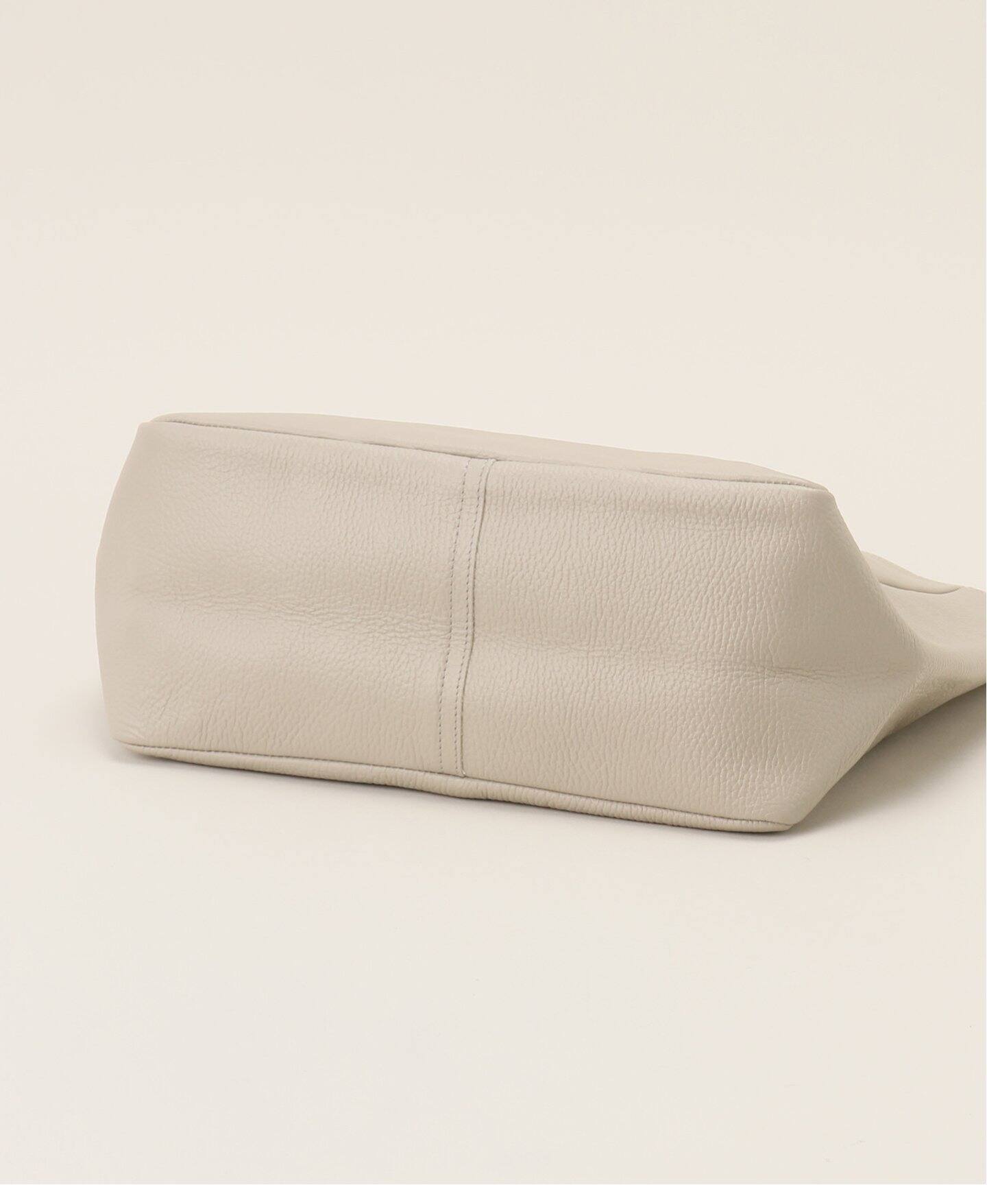 YOUNG&OLSEN/ヤングアンドオルセン】EMBOSSED LEATHER TOTE M トート 