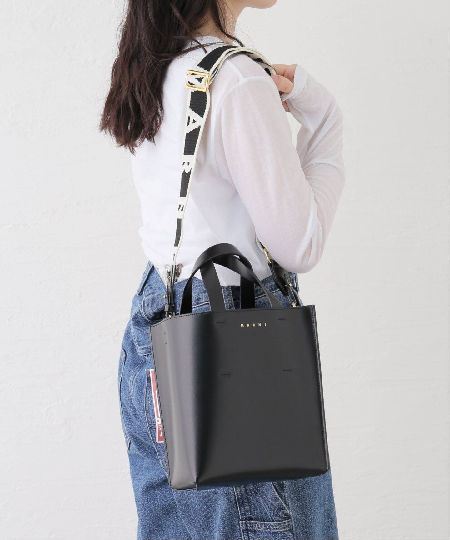 mini　マルニ　トップス MARNI (マルニ) ミニロゴ モックネック ルーズシルエット 半袖 T