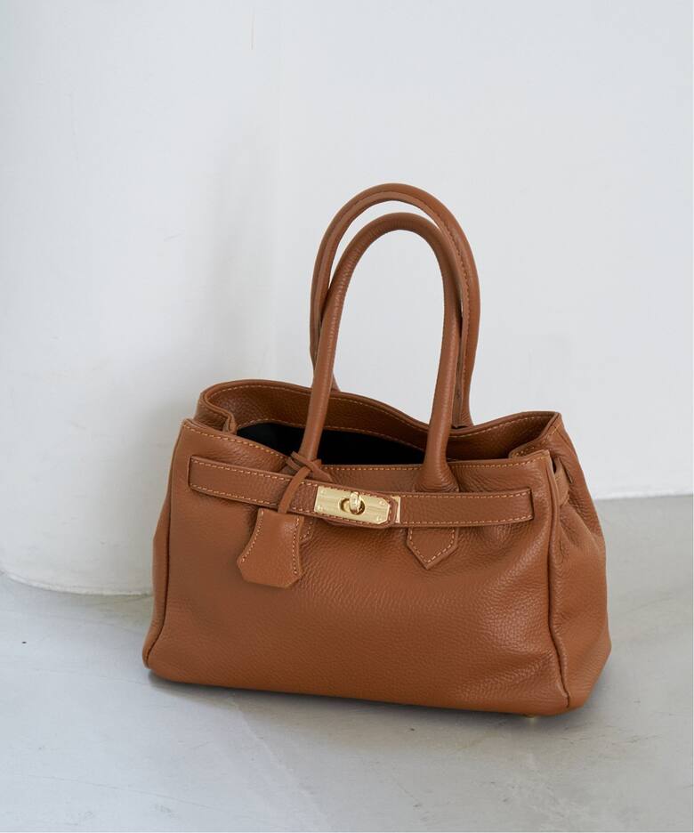追加》AULENTTI/オウレンティ ベルト付きレザー MIDI BAG バッグ 