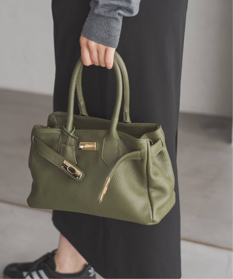 追加》AULENTTI/オウレンティ ベルト付きレザー MIDI BAG バッグ 