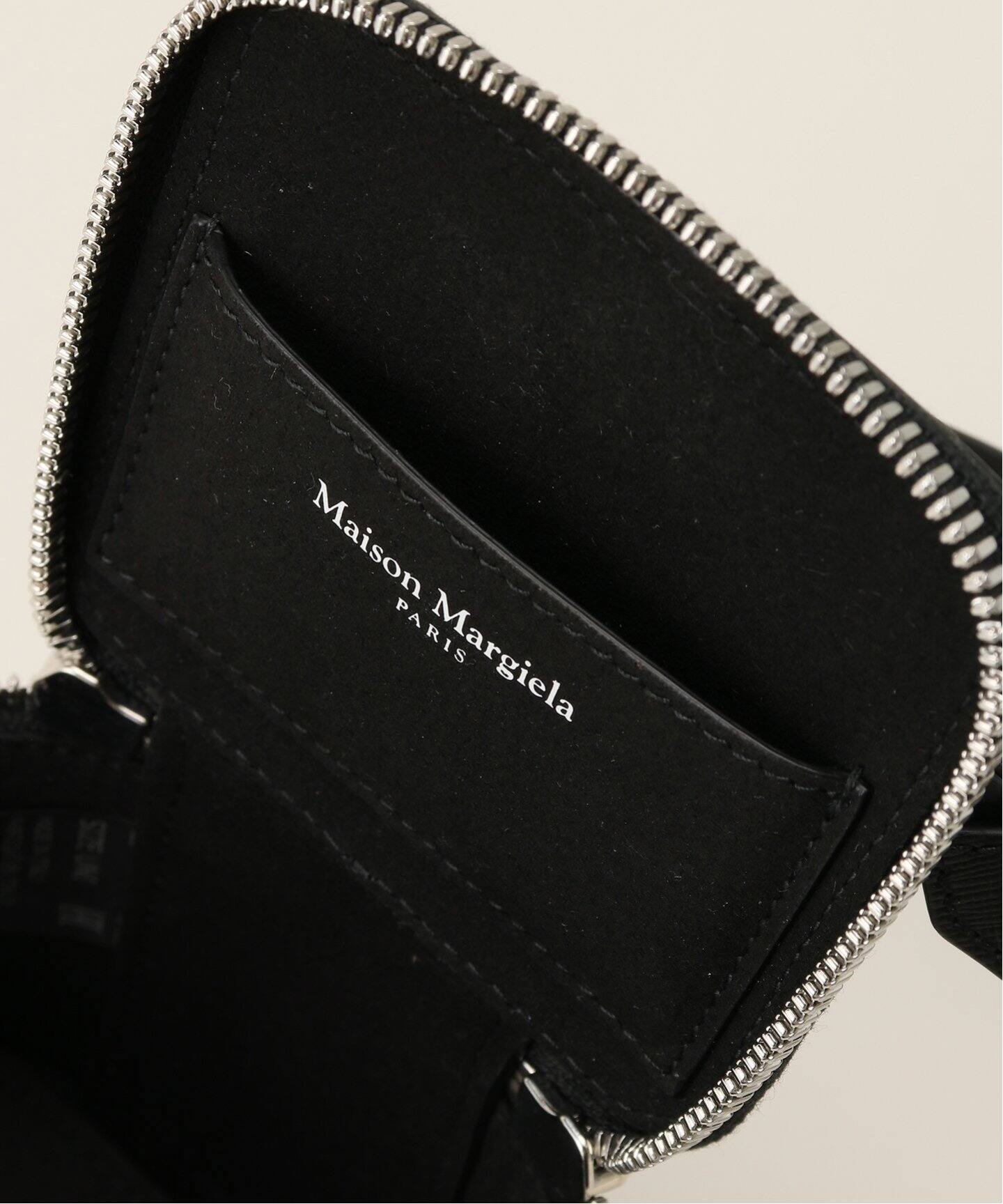 【Maison Margiela】 マイクロキューブハンドバッグ Maison Margiela - MICRO CUBE HAND BAG / ミニ ボックスバッグ