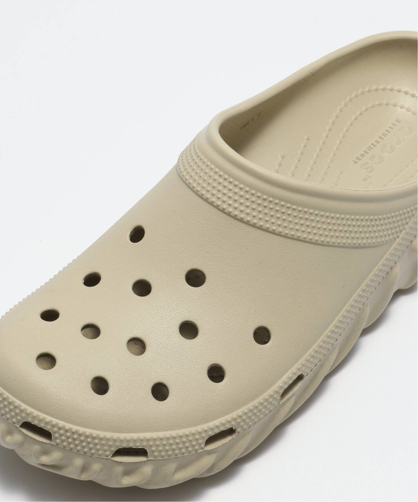 しゃるる CROCS:210141-0LX:Saru（サンダル）｜BOICE FROM BAYCREW'S