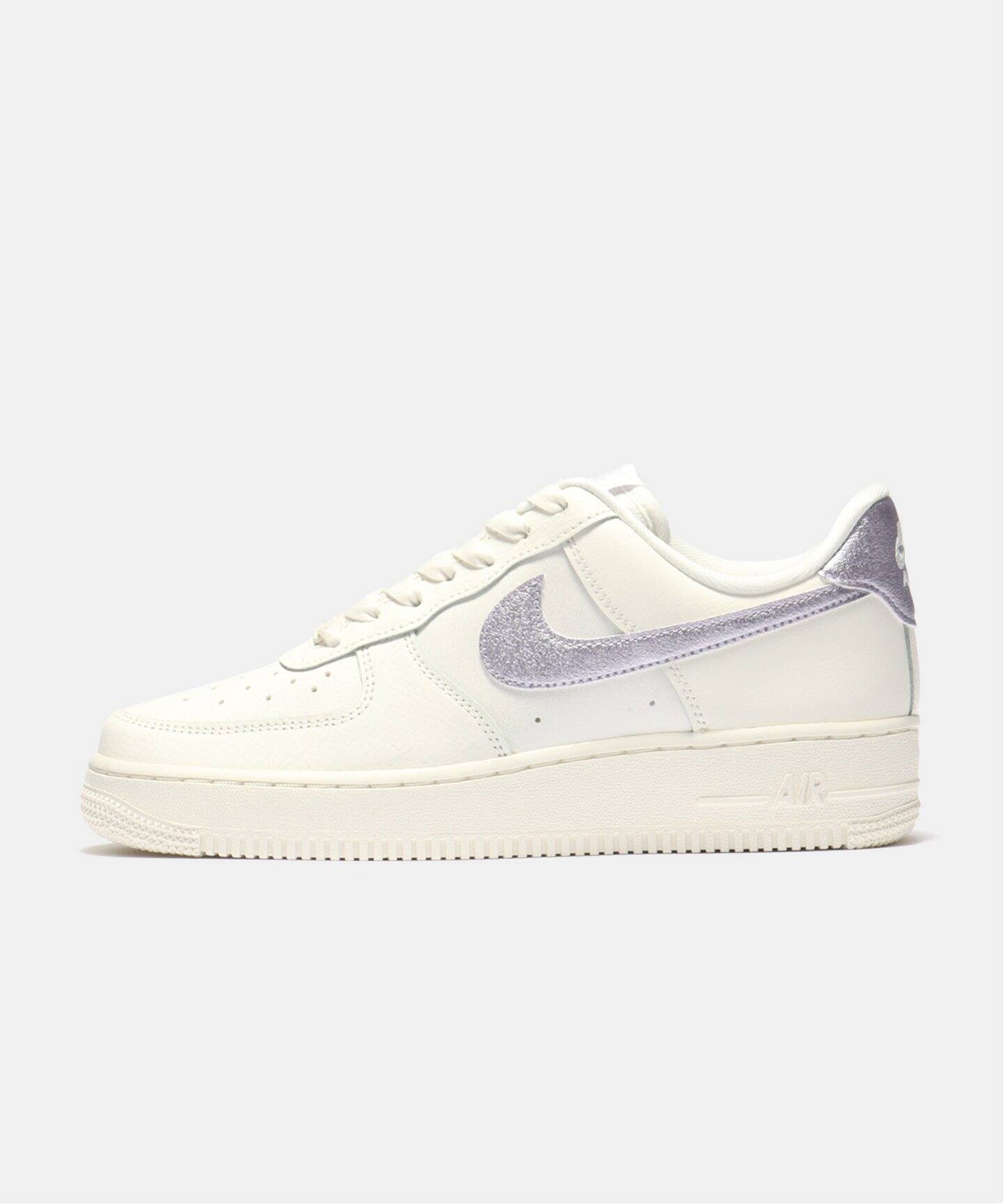 NIKE W AIR FORCE 1 07 ESS DV7470-100（スニーカー）｜HERRINGBONE 