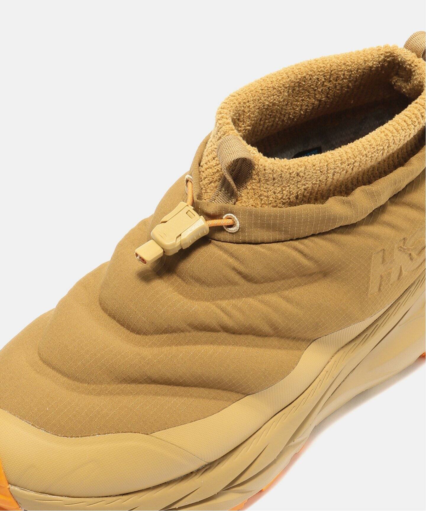 HOKA カハ 喋り 2 フロスト モック GTX ベージュ