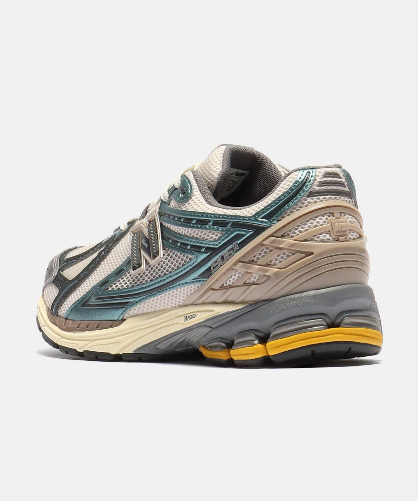 New Balance / ニューバランス】M1906RRC（スニーカー）｜HERRINGBONE  