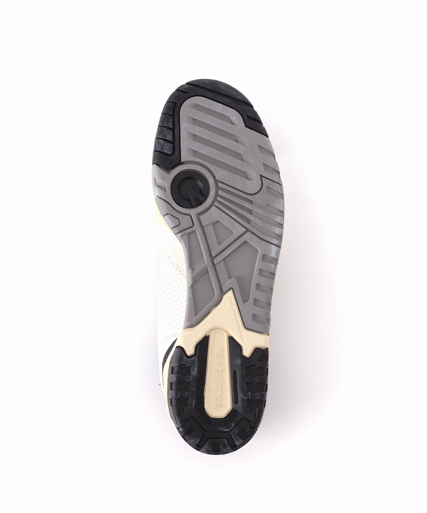 NEW BALANCE / ニューバランス 550 BB550（スニーカー）｜Spick