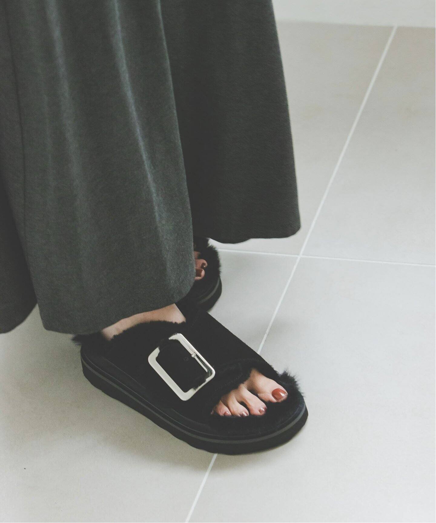 ＆】MOHI/モヒ ファーサンダル（サンダル）｜NOBLE（ノーブル）の通販  