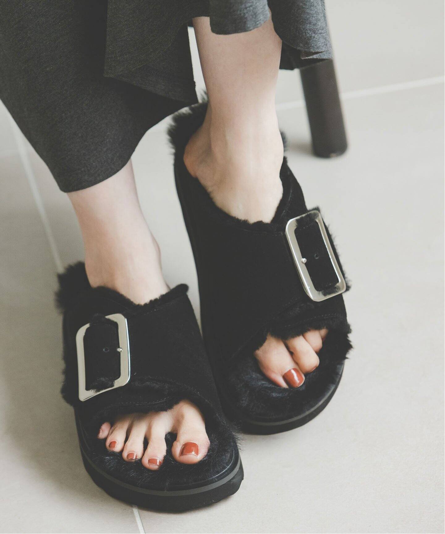 ＆】MOHI/モヒ ファーサンダル（サンダル）｜NOBLE（ノーブル）の通販  