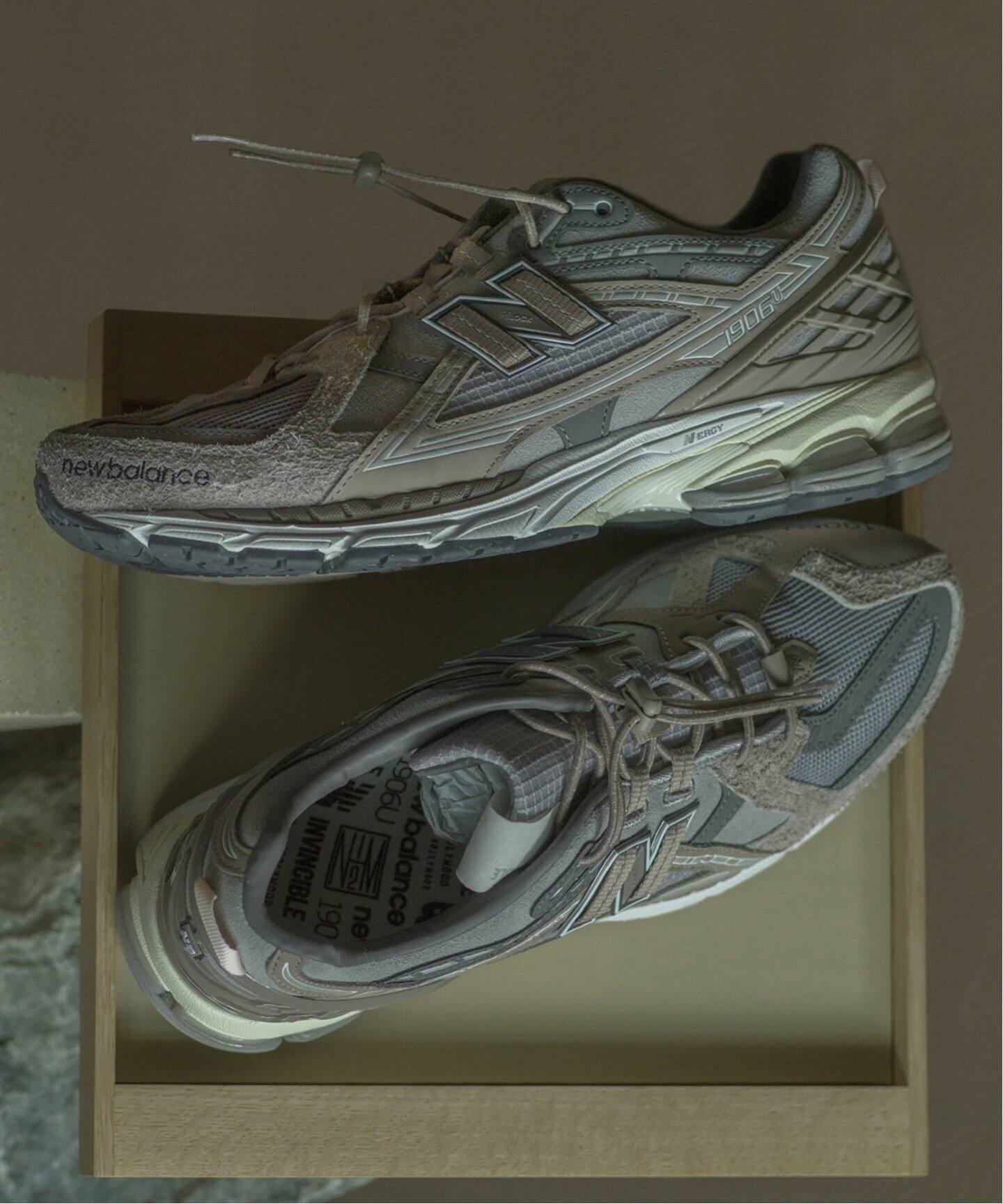 N.HOOLYWOOD × INVINCIBLE(R) × New Balance M1906NIH 9243-SE01  