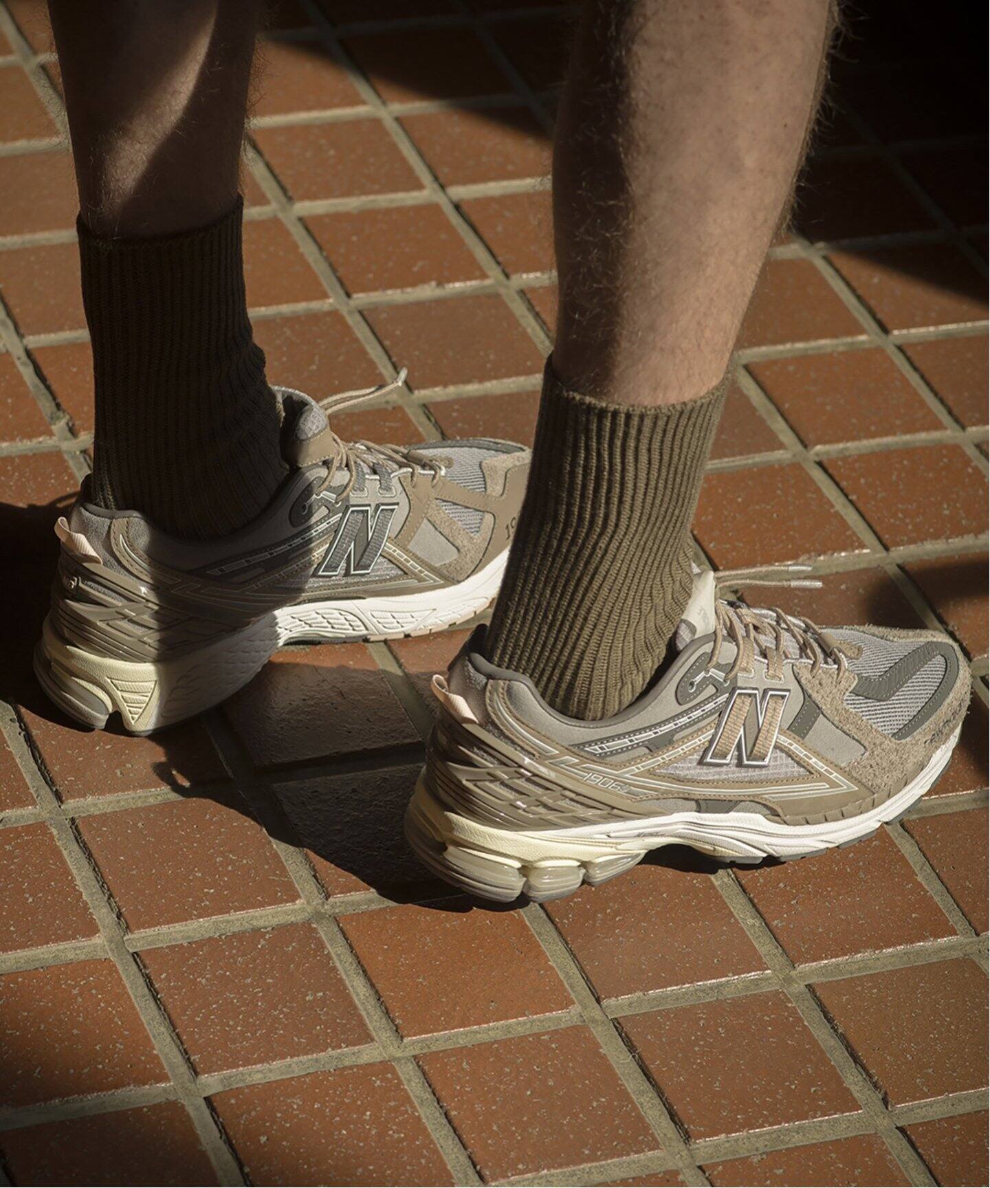 N.HOOLYWOOD × INVINCIBLE(R) × New Balance M1906NIH 9243-SE01  