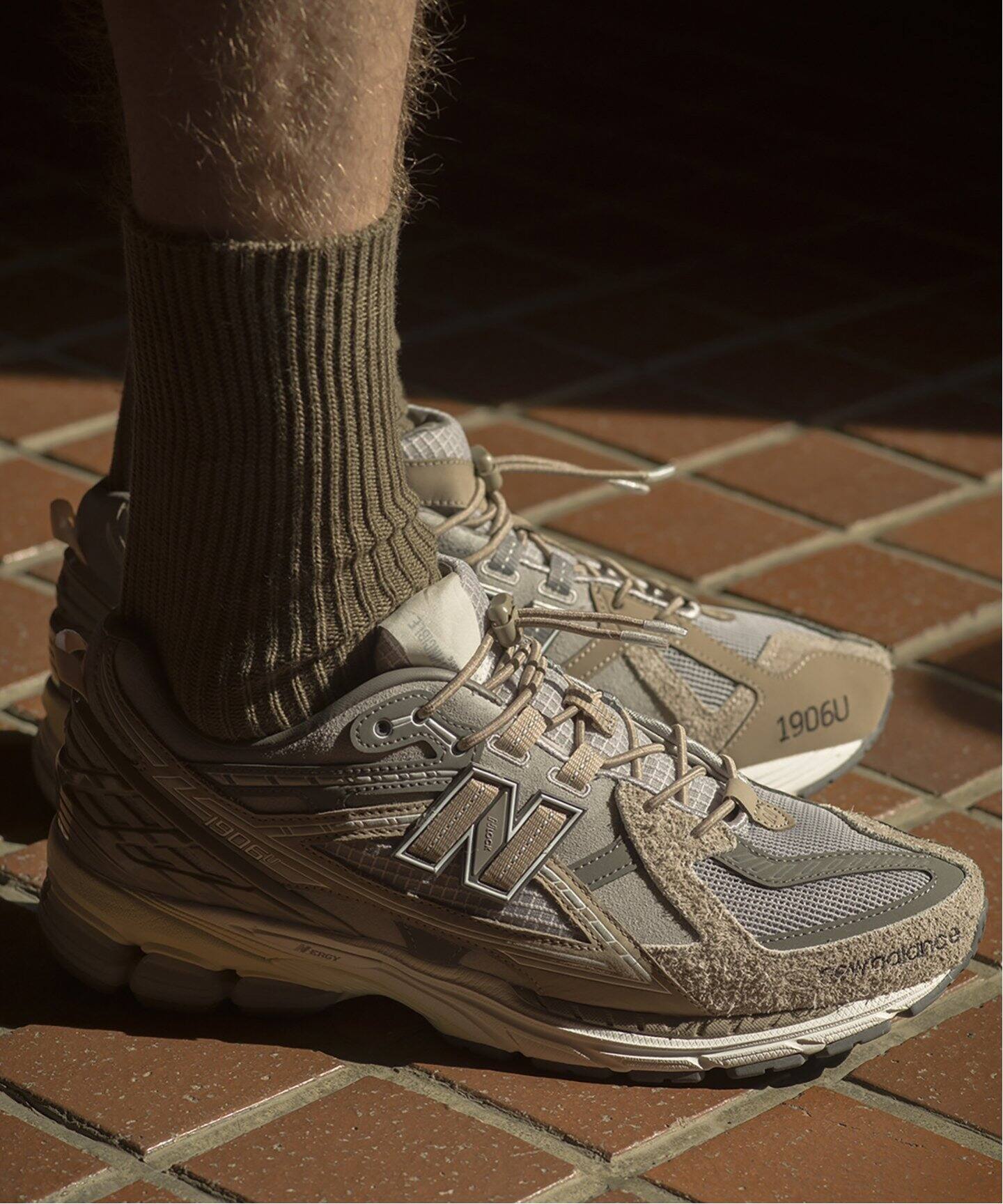 N.HOOLYWOOD × INVINCIBLE(R) × New Balance M1906NIH 9243-SE01  