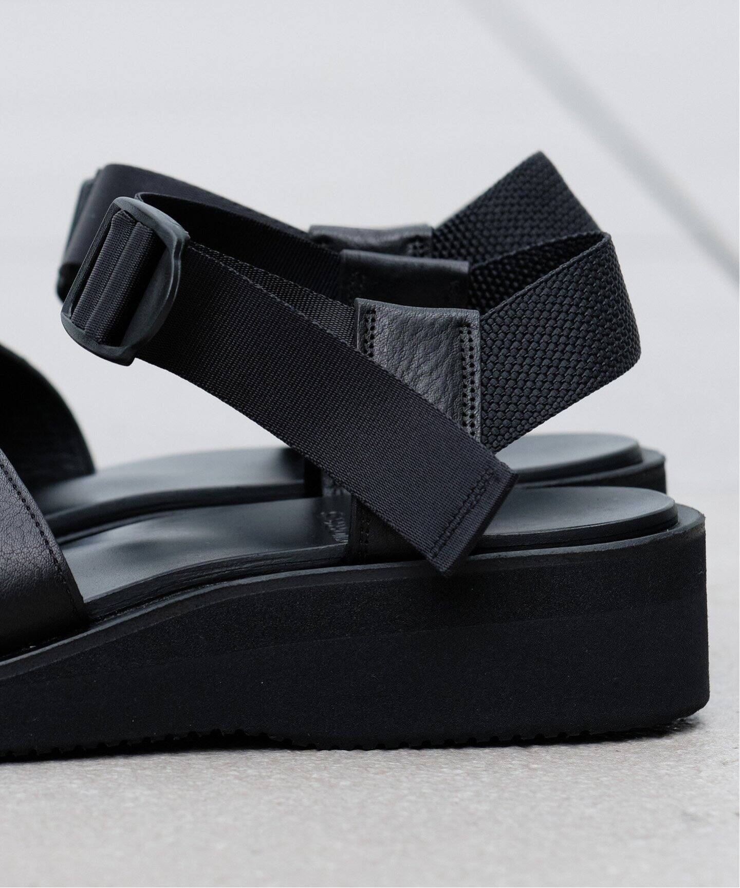 FOOT WORKS (フットワークス) スムースレザーサンダル F01-0002 