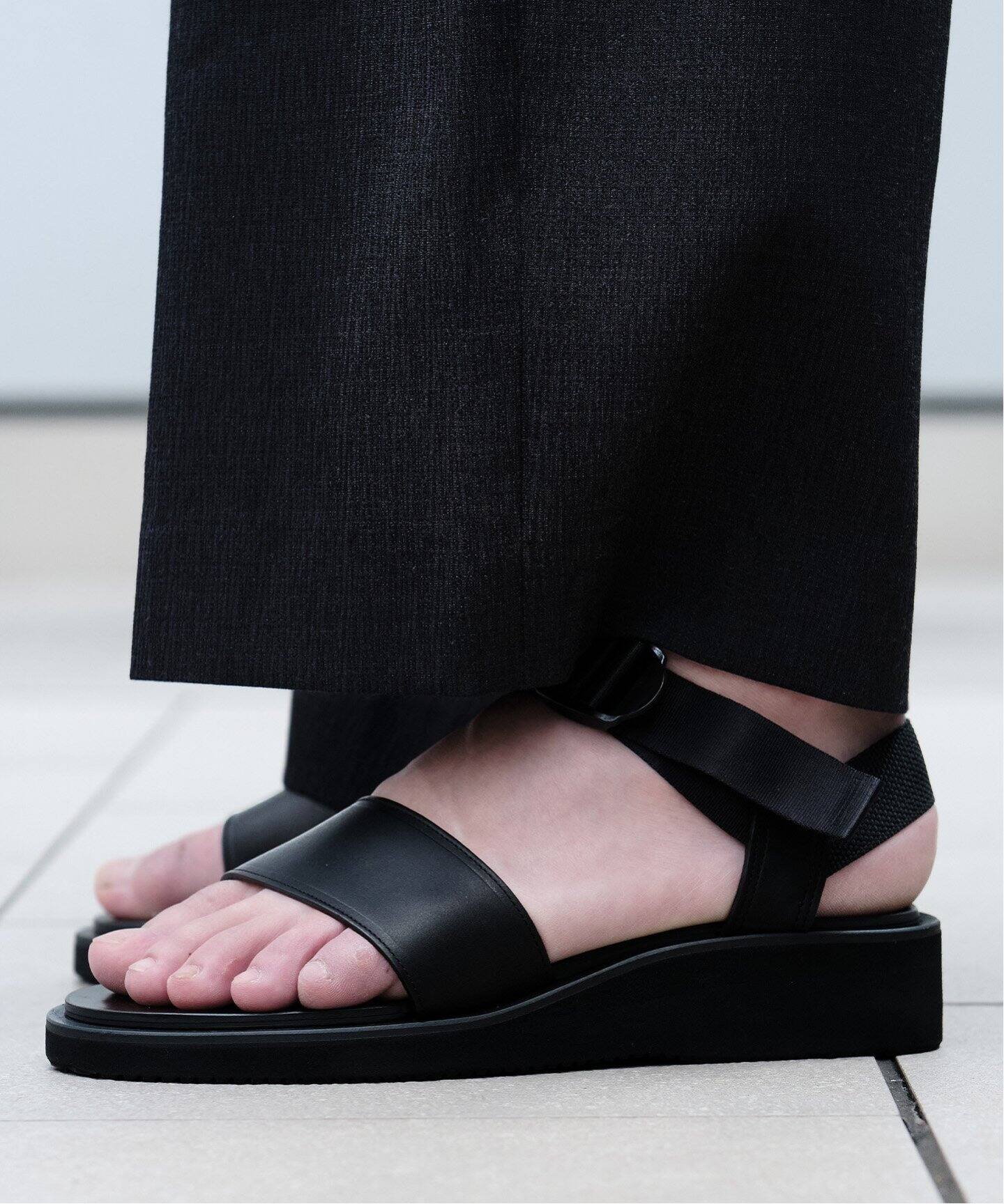 FOOT WORKS (フットワークス) スムースレザーサンダル F01-0002  