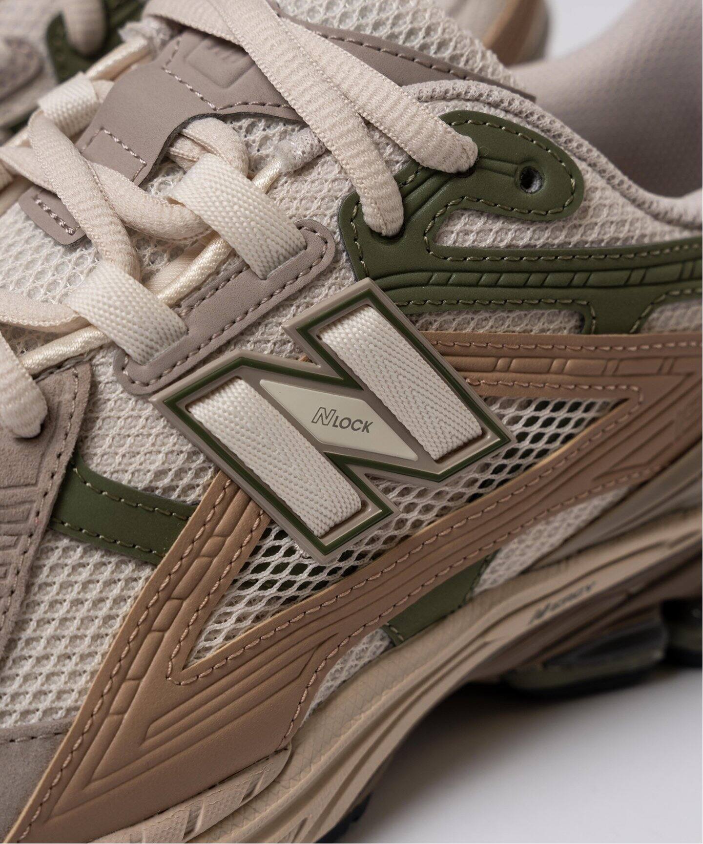 New Balance (ニューバランス) M1906NE（スニーカー）｜EDIFICE 