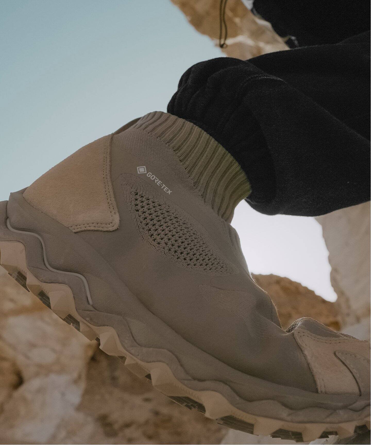 MIZUNO × nonnative】WAVE MUJIN TL MID GTX（スニーカー）｜EDIFICE 