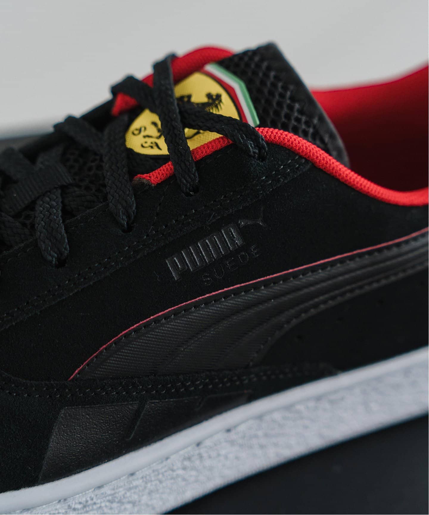 PUMA (プーマ) FERRARI SUEDE TORQUE 308065（スニーカー）｜EDIFICE