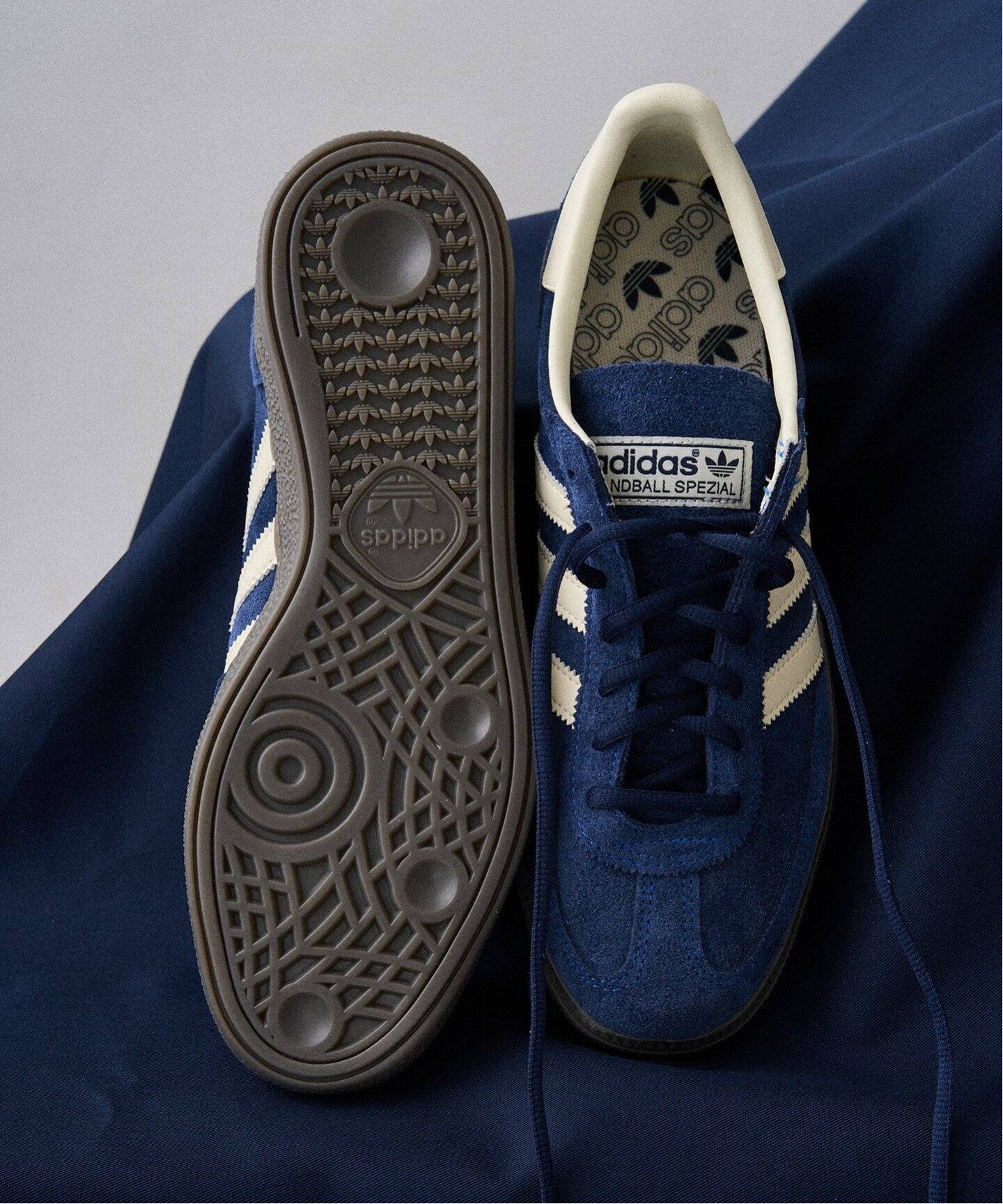 adidas Spezial マウンテンパーカー ネイビーグレーL
