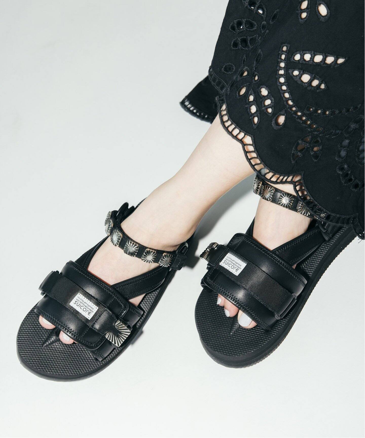 TOGA*SUICOKE/トーガ × スイコック】TONO：サンダル（サンダル  