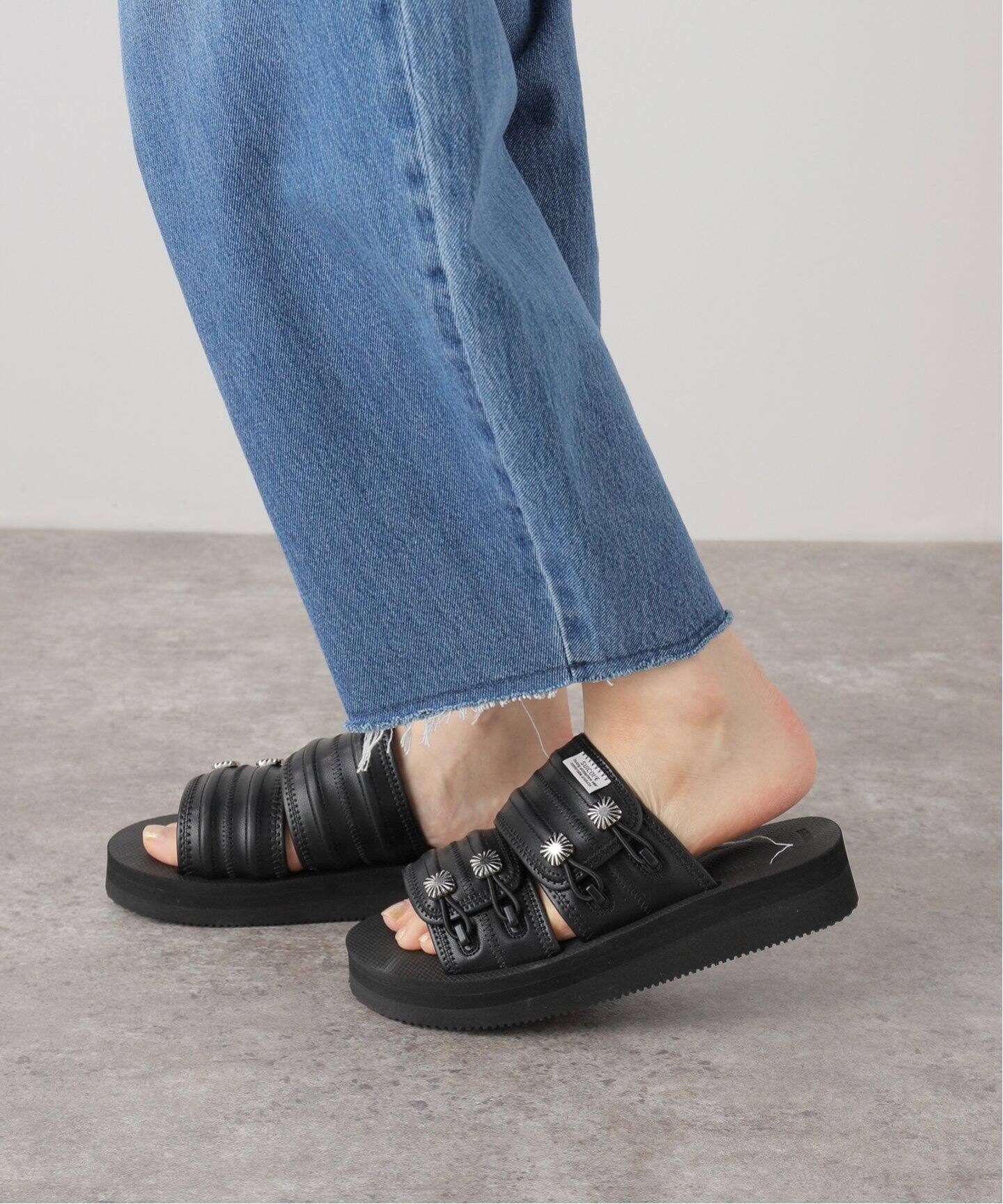 TOGA*SUICOKE/トーガ × スイコック】MURA：サンダル（サンダル  